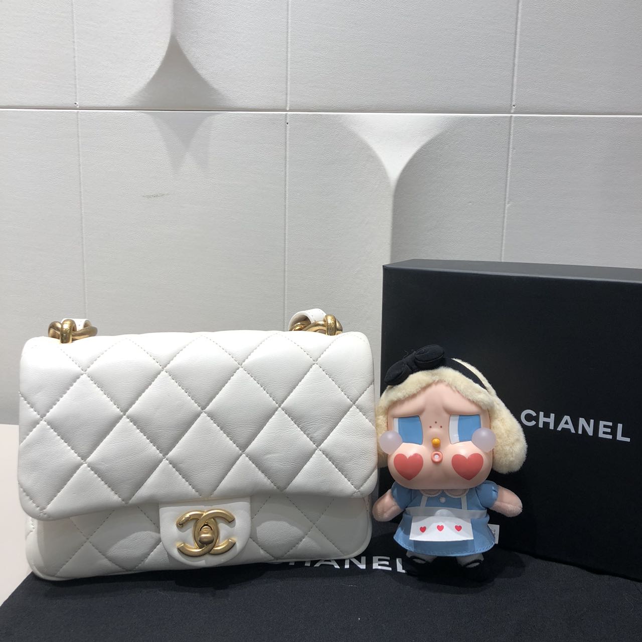 Chanel 2023 Classic Small Flap Bag in White Lambskin with Gold Hardware