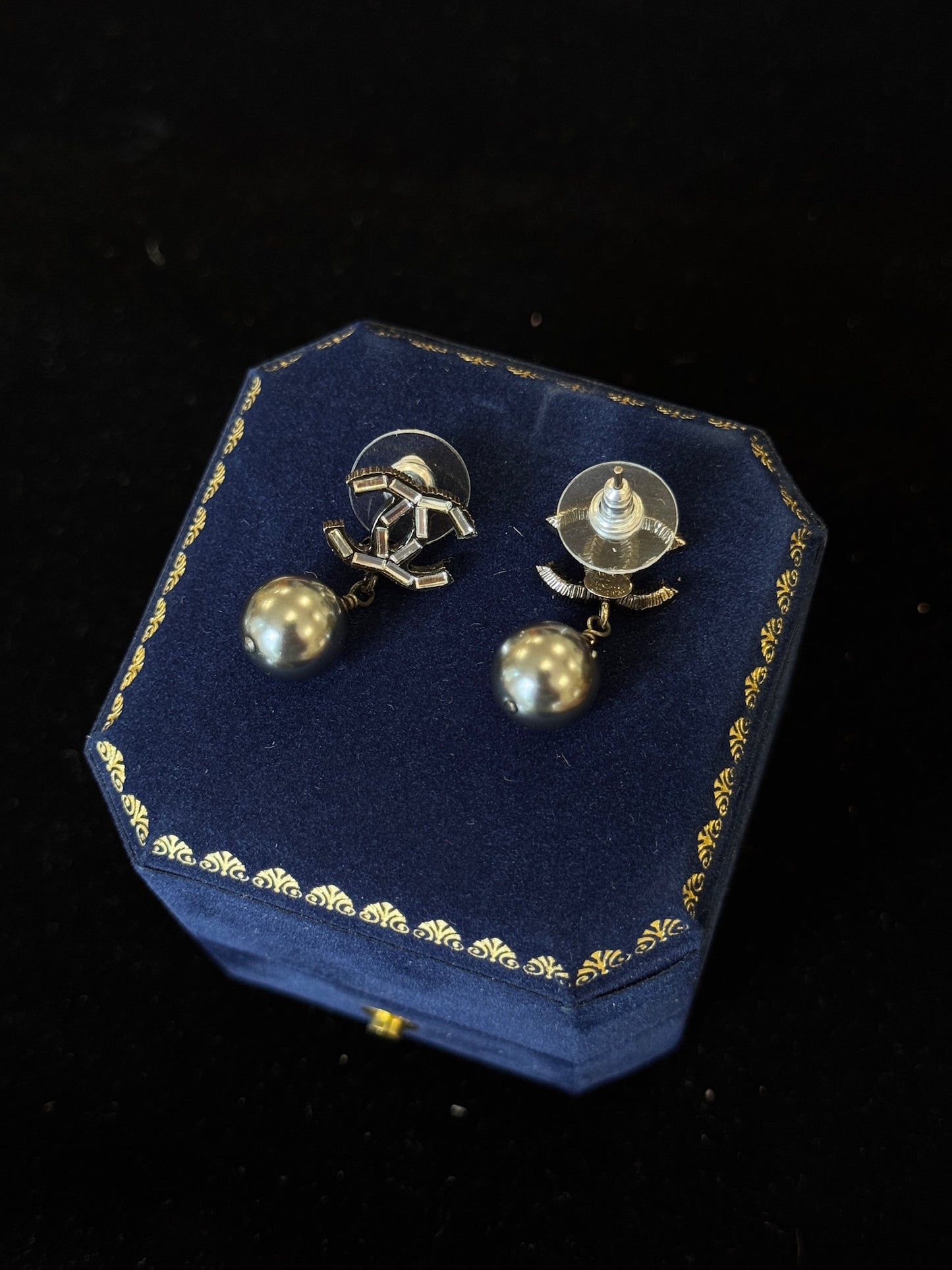 Vintage Chanel Crystal CC Pearl Drop Earrings – Gunmetal Tone