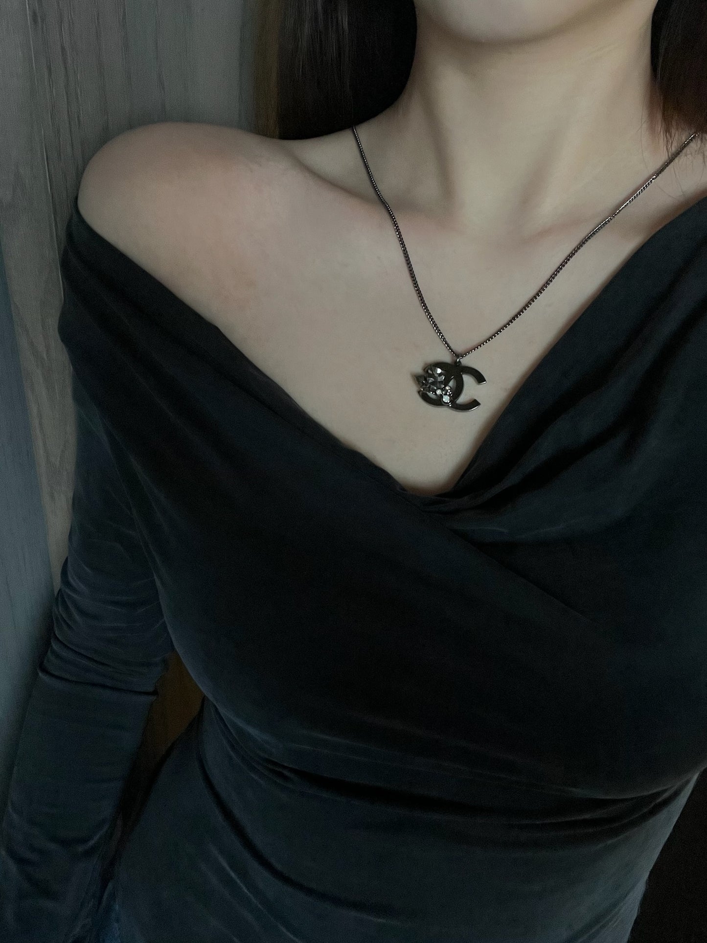 Chanel 2005 Black & Silver Double CC Wing Pendant Adjustable Necklace