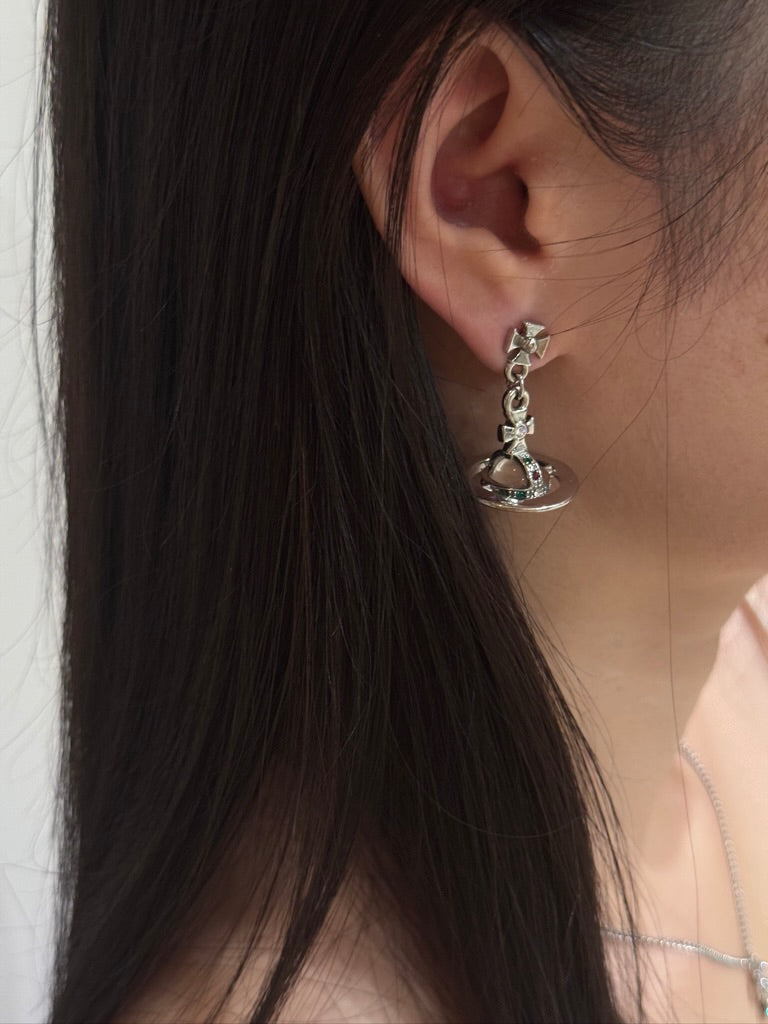 Vivienne Westwood Medium Orb Drop Earrings – Silver Tone