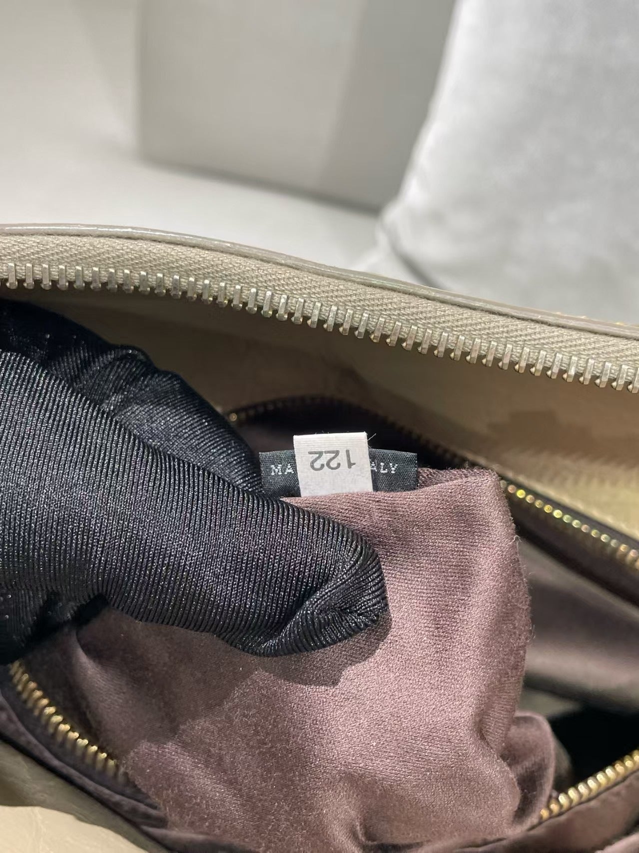 Miu Miu Vitello Lux Bow Satchel – Ivory