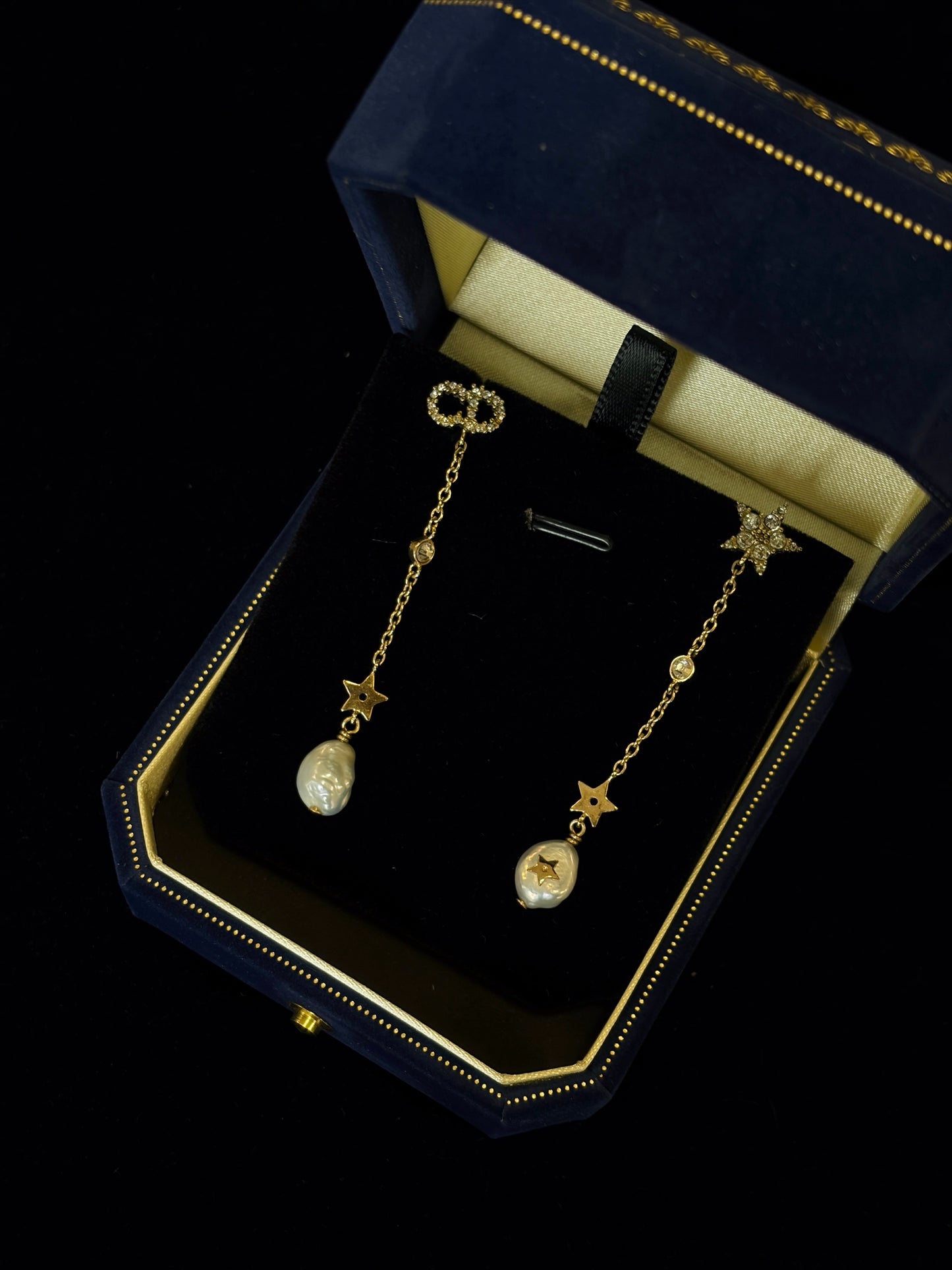 Dior Star and Pearl Drop Earrings – Gold Tone