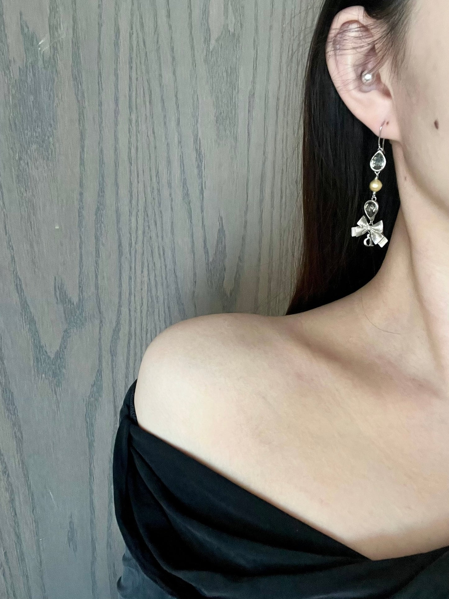 Vintage Dior Pearl Bow Drop Earrings – Silver Tone