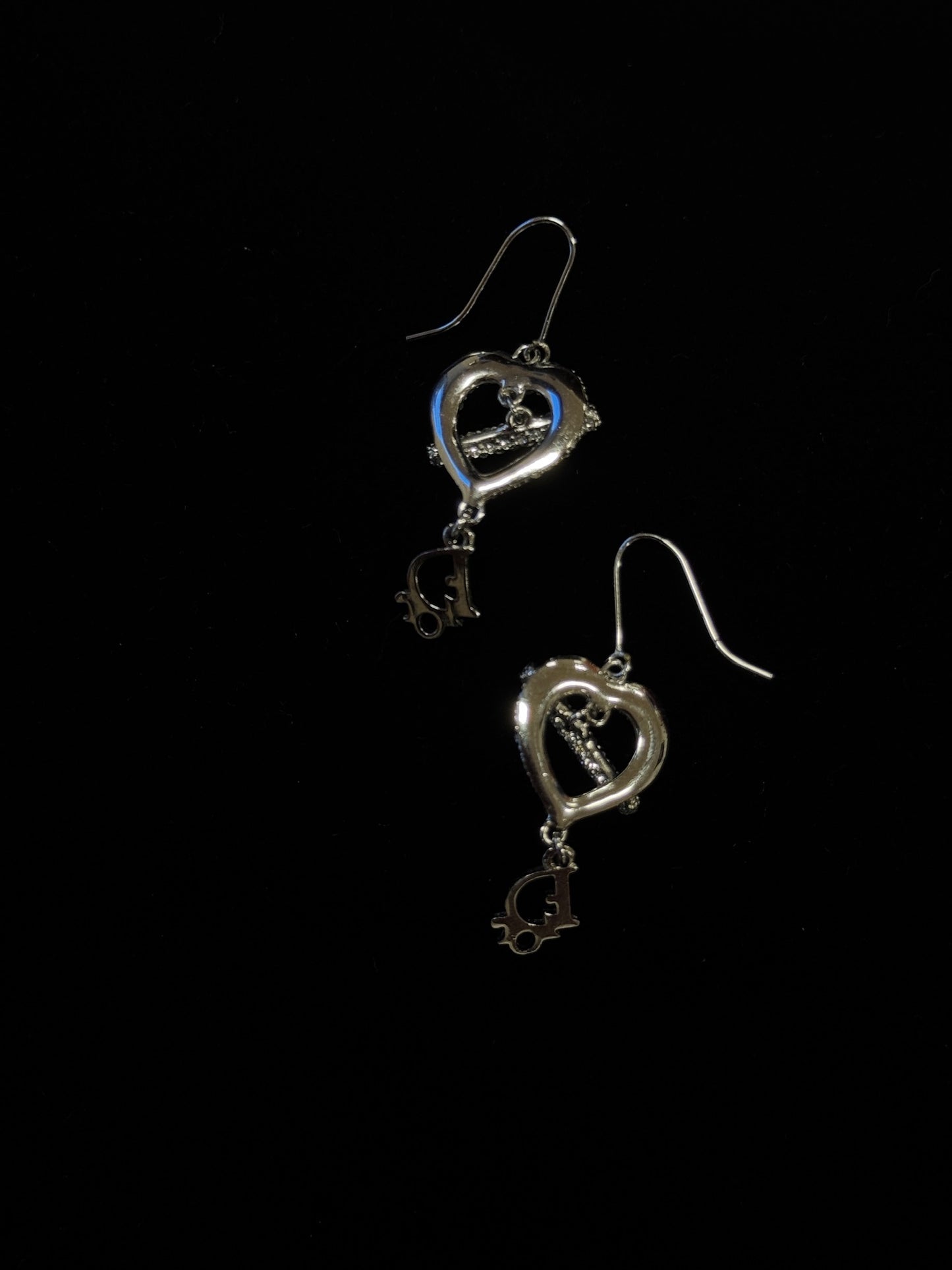 Vintage Dior Crystal Heart Drop Earrings – Silver Tone