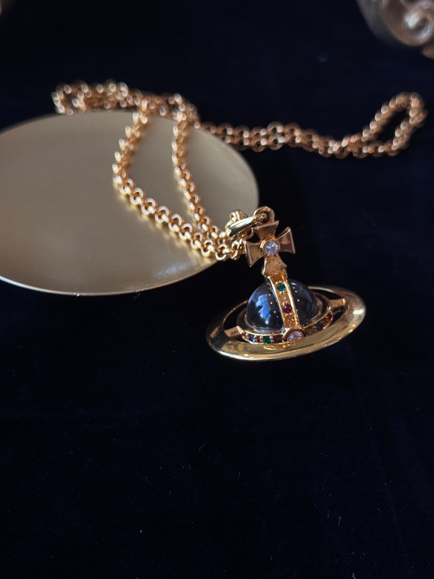 Vivienne Westwood Vintage Saturn Giant Orb Necklace – Gold-Tone with Crystal Globe