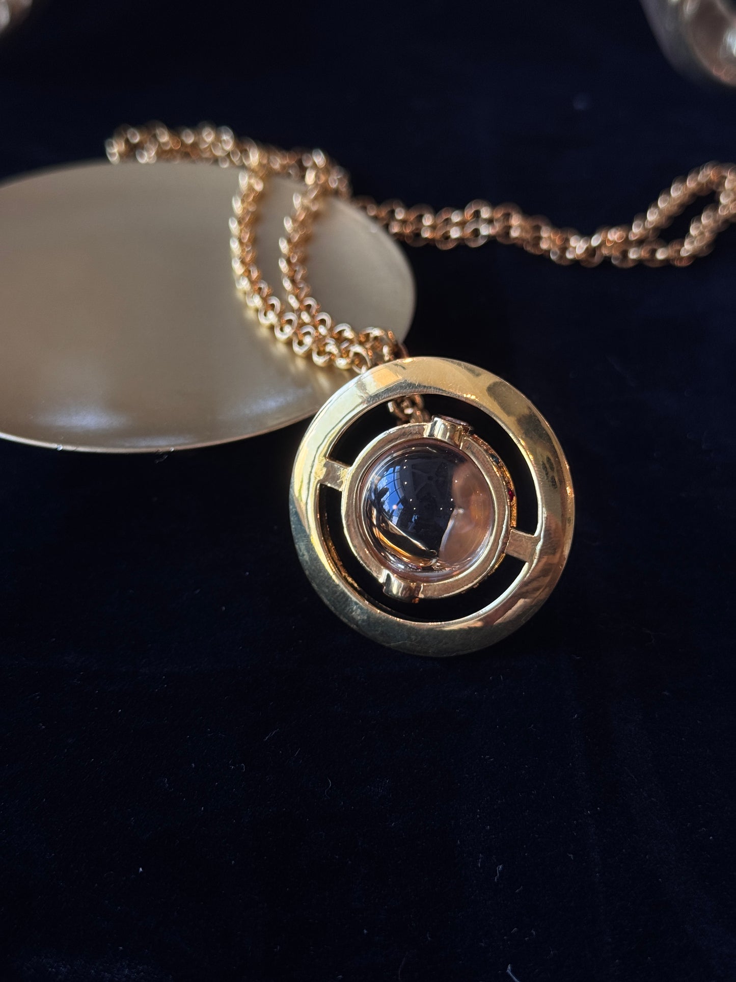 Vivienne Westwood Vintage Saturn Giant Orb Necklace – Gold-Tone with Crystal Globe