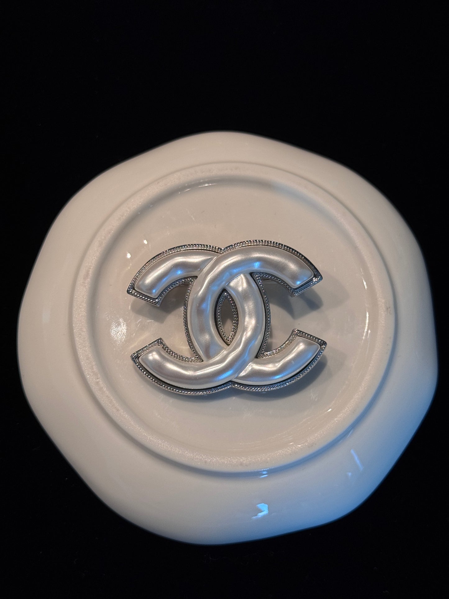 Chanel 25C Pearl Enamel CC Logo Brooch
