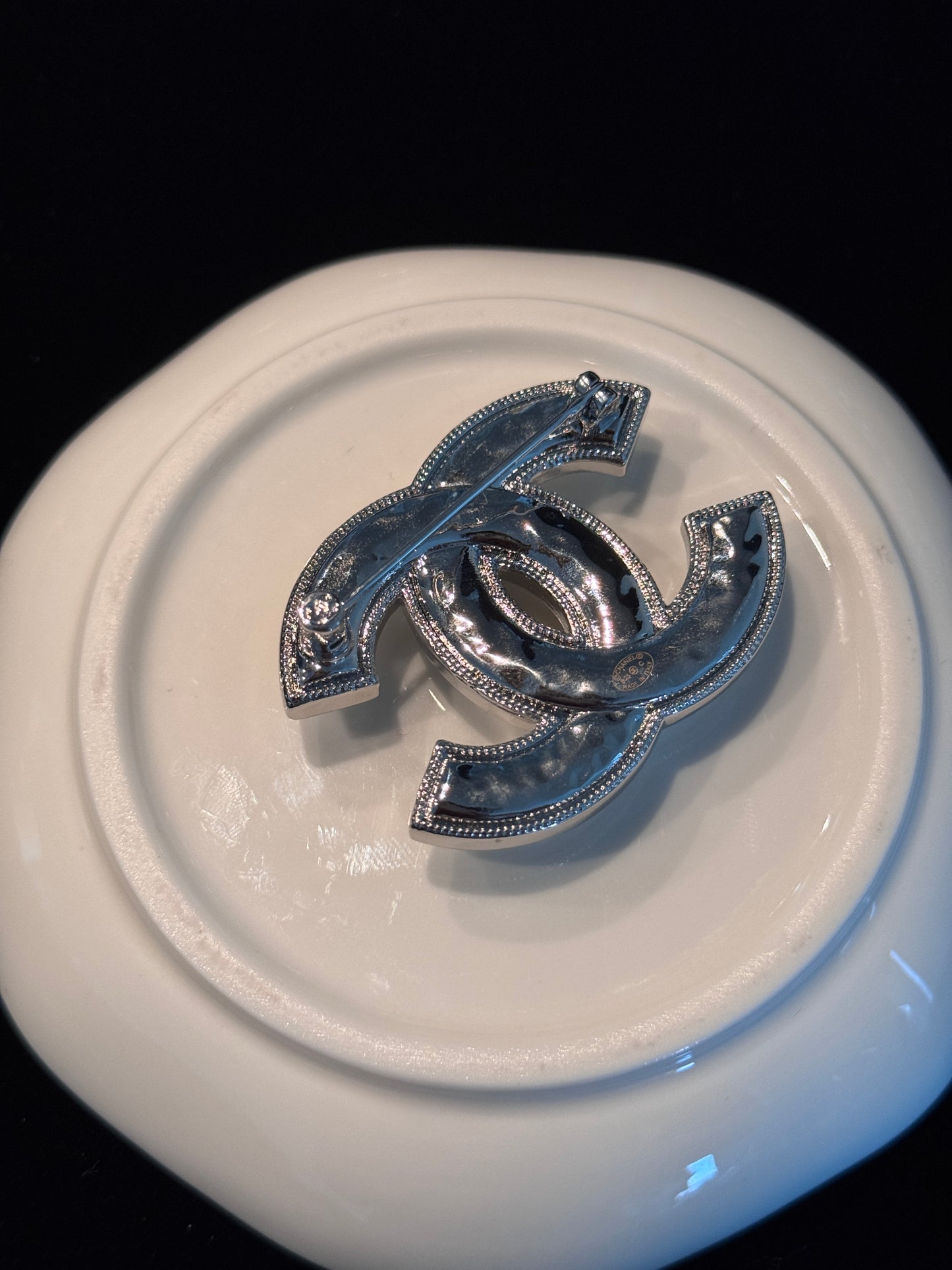 Chanel 25C Pearl Enamel CC Logo Brooch