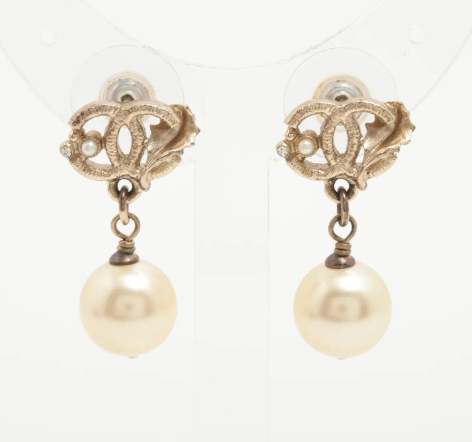 Chanel 2011 Vintage CC Pearl Drop Earrings