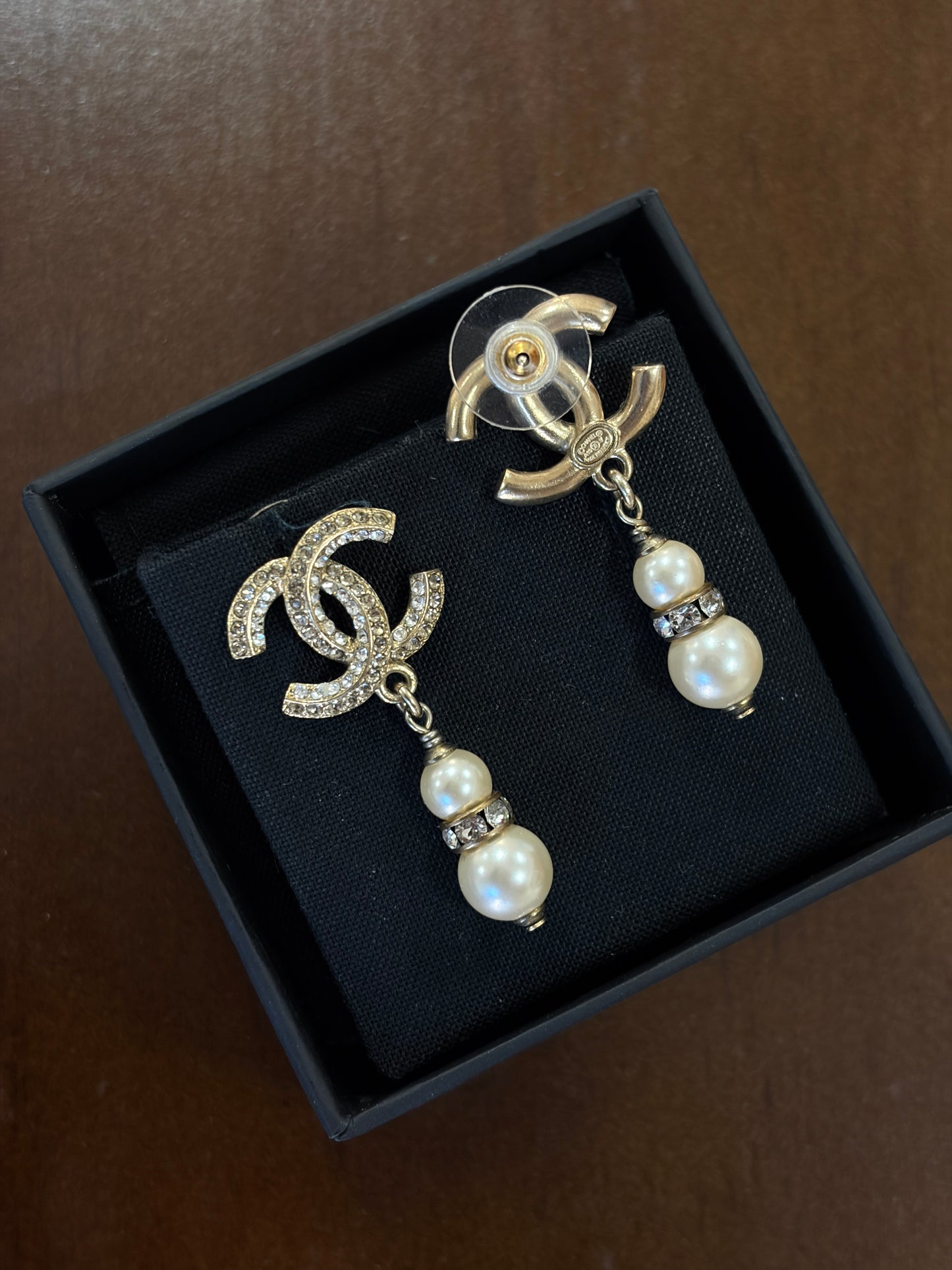 Chanel 2018 Dreamy Diamonds and Pearls Tri-layered Earrings