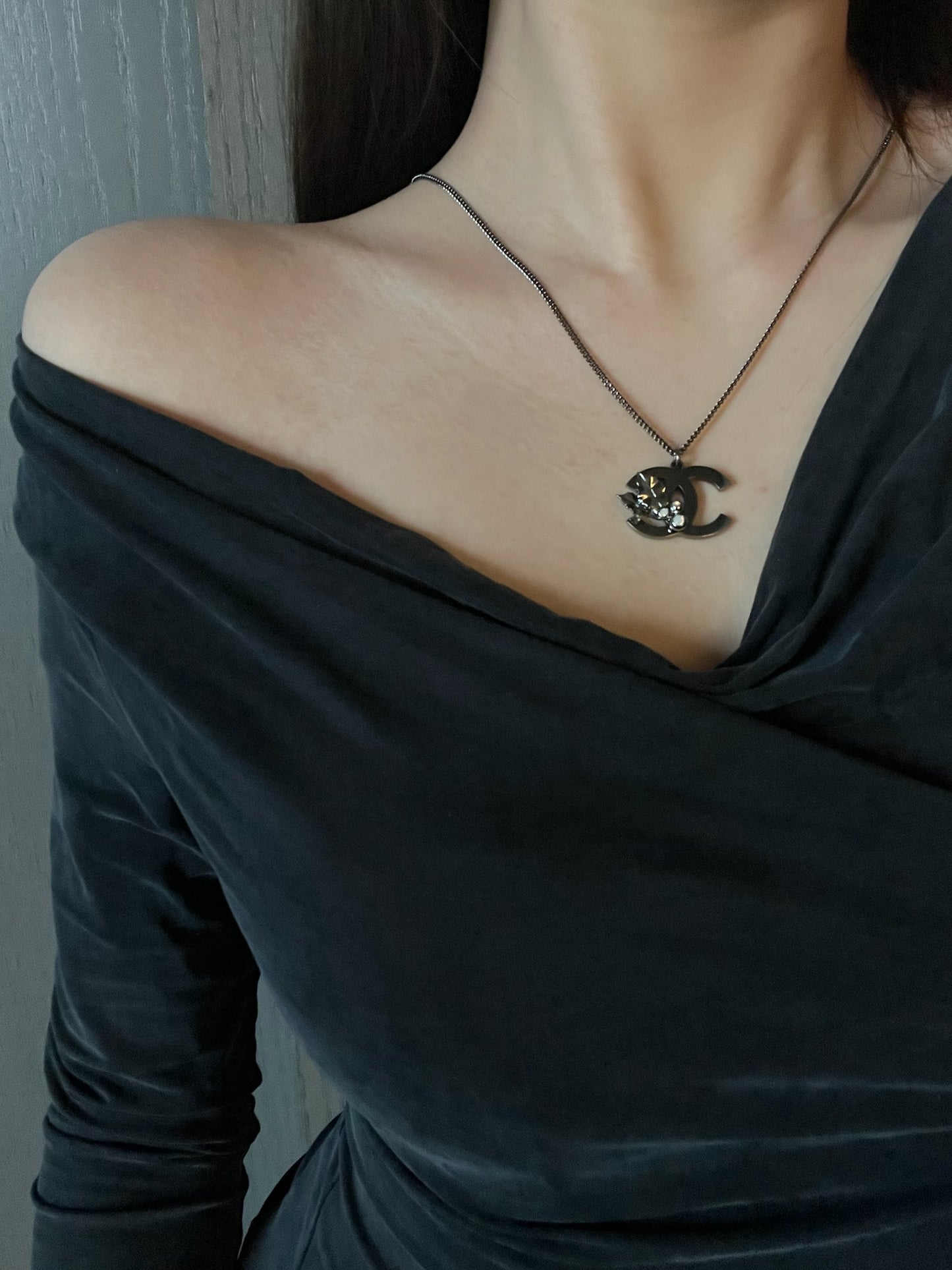 Chanel 2005 Black & Silver Double CC Wing Pendant Adjustable Necklace