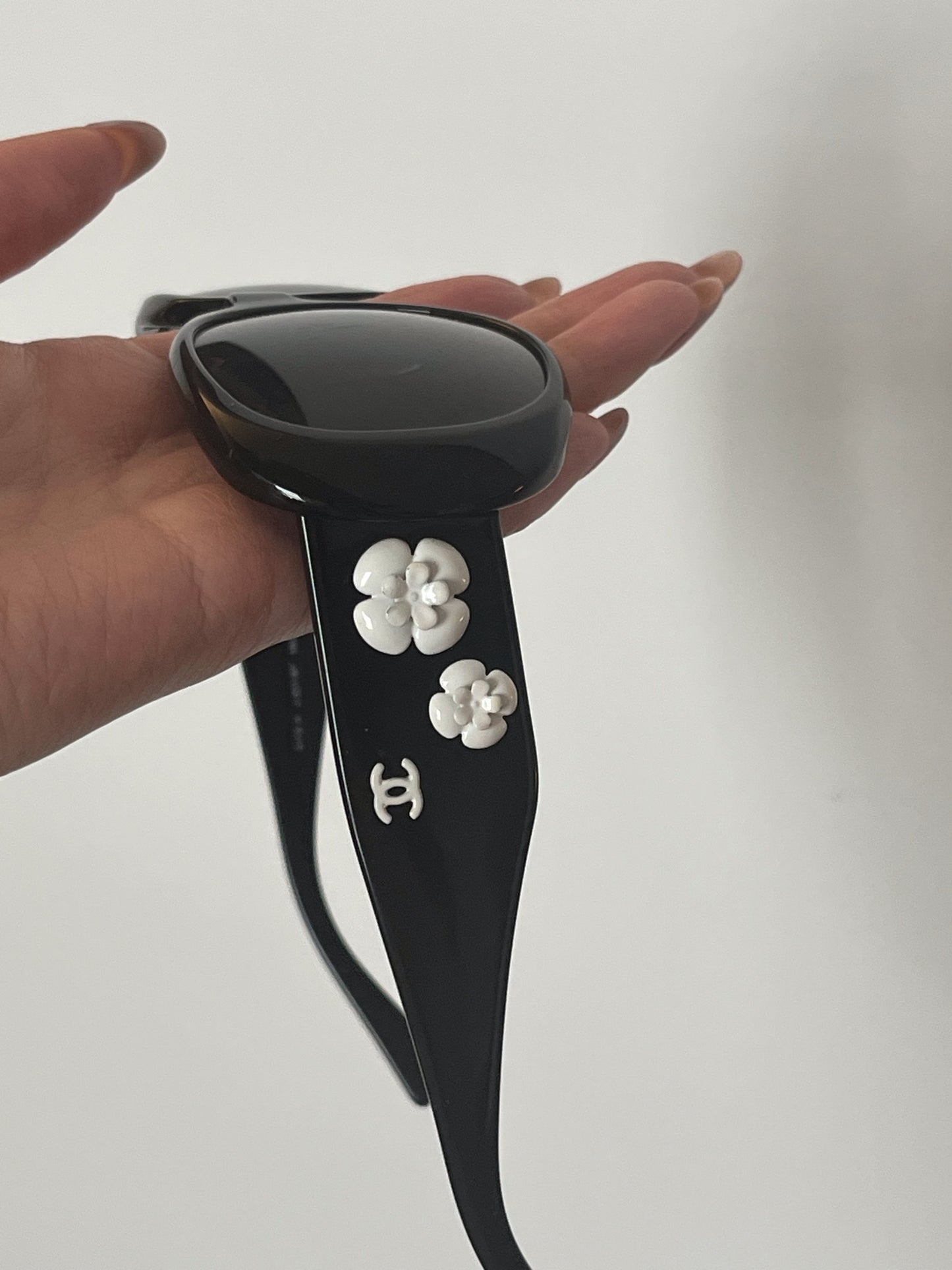 Vintage 2000s Chanel Black & White Camellia Logo Sunglasses
