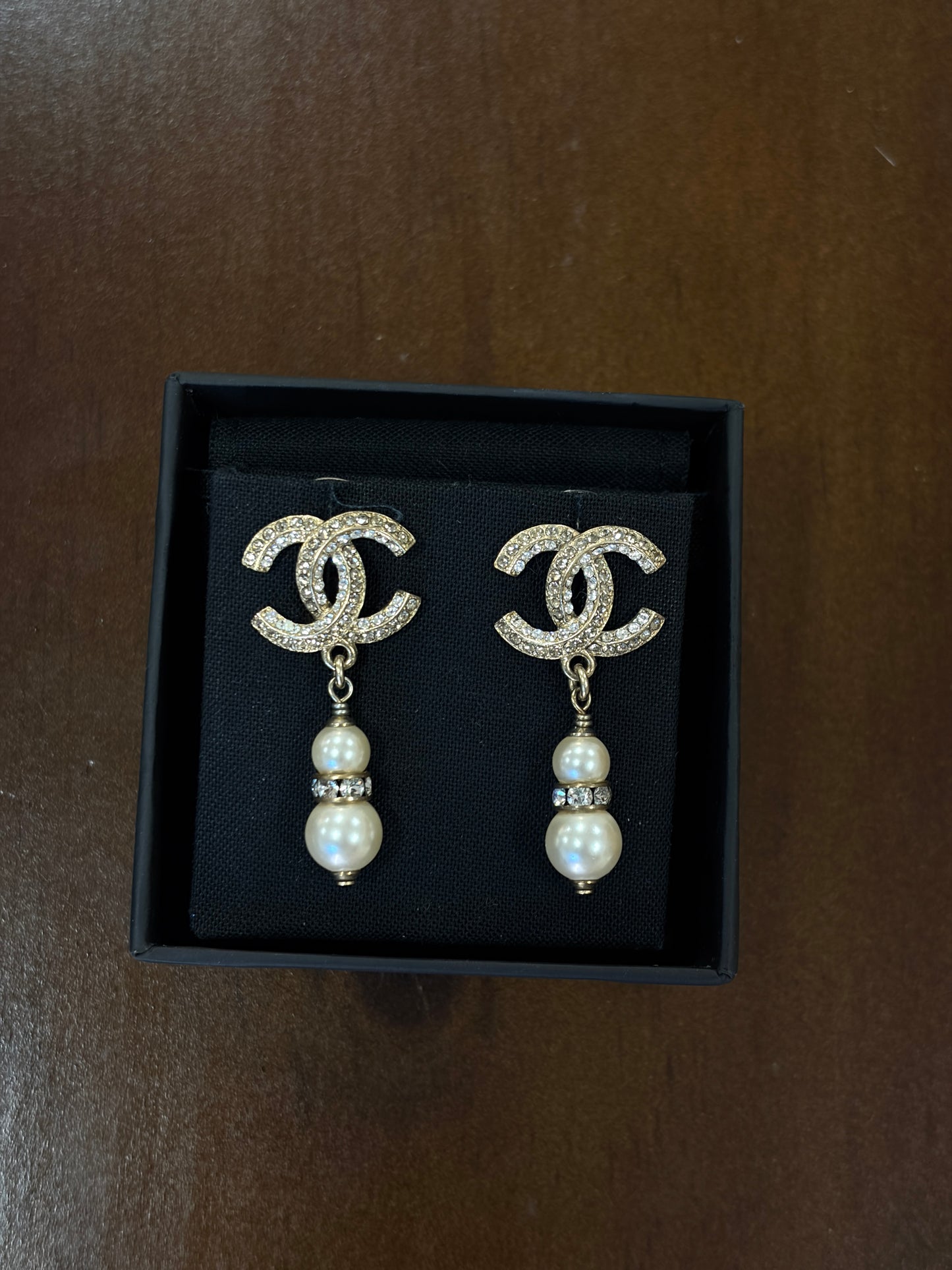 Chanel 2018 Dreamy Diamonds and Pearls Tri-layered Earrings