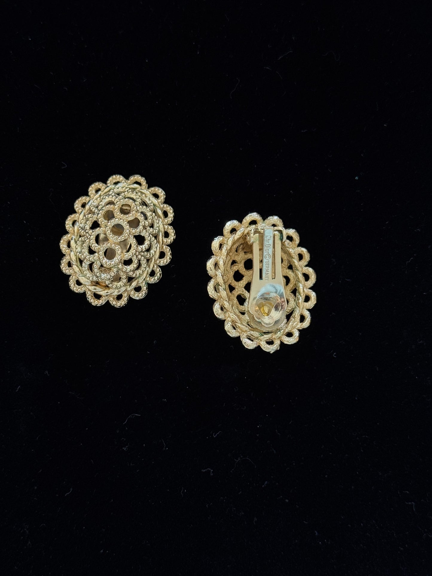 Vintage Dior 1970-1980s Filigree Oval Clip-On Earrings (Rare Piece)