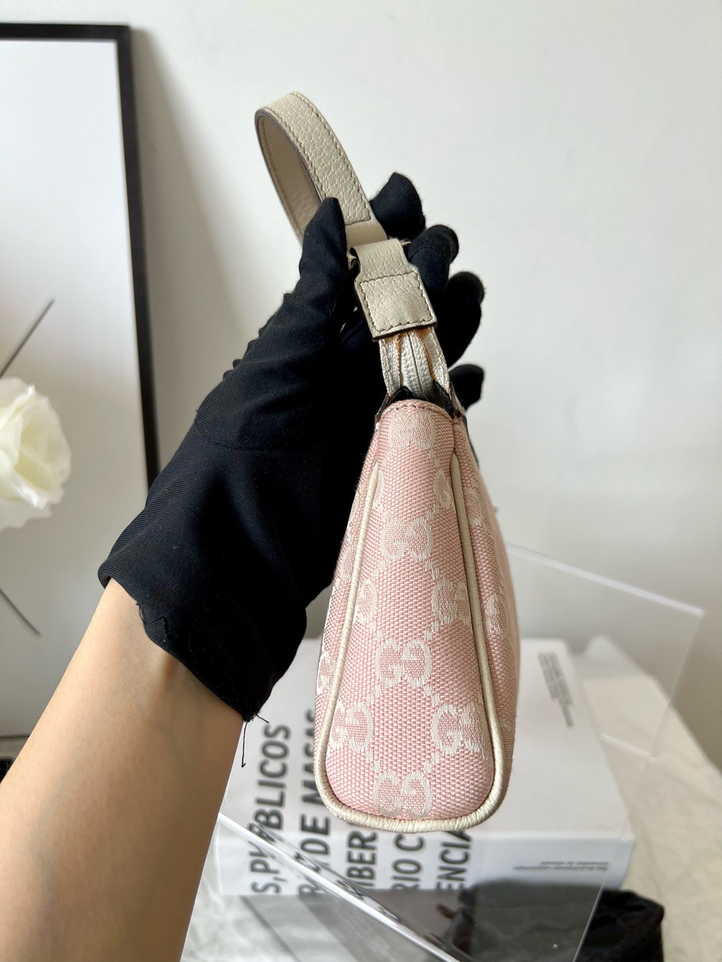 Gucci GG Canvas Mini Shoulder Bag – Pink