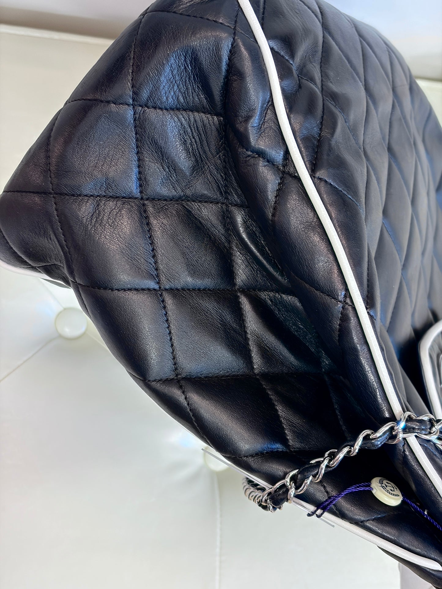 Chanel Black and White Lambskin 2010s Leather Shoulder Bag