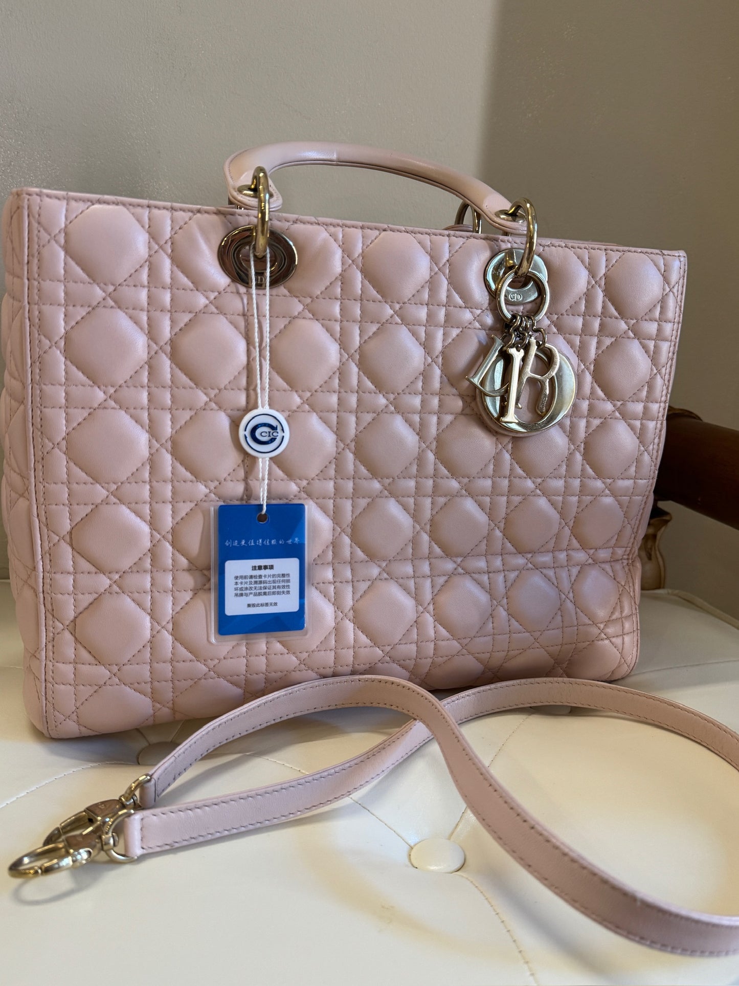 Dior Lady Dior Cannage Quilted Leather Large Tote Bag – Pink