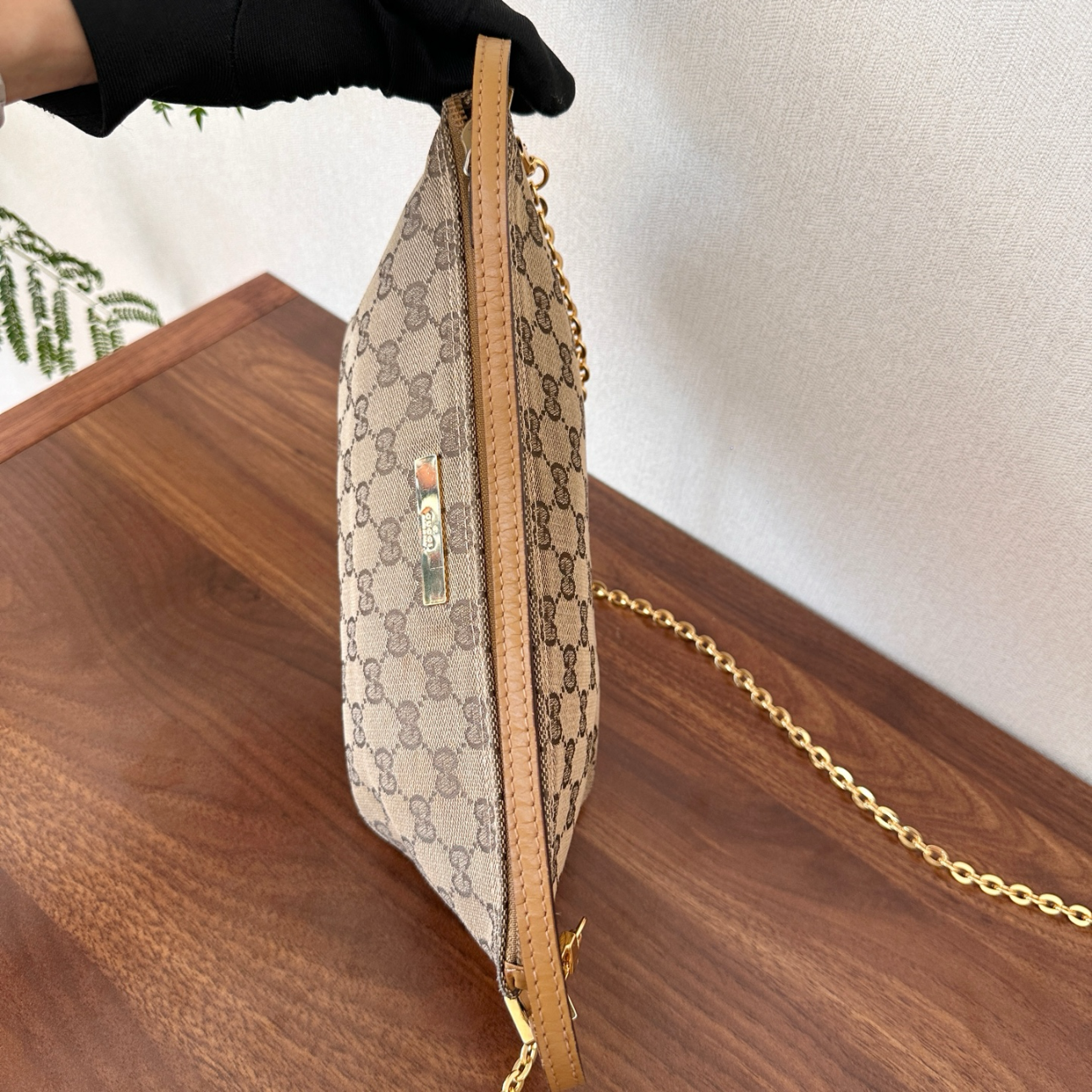 Gucci GG Canvas Chain Shoulder Bag – Beige/Brown