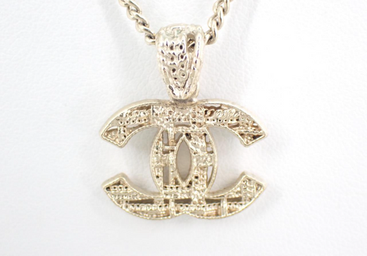 Chanel 2014 Vintage Filigree CC Pendant Necklace