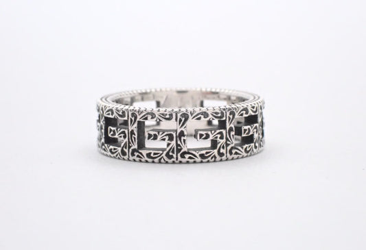 Gucci Interlocking G Engraved Band Ring
