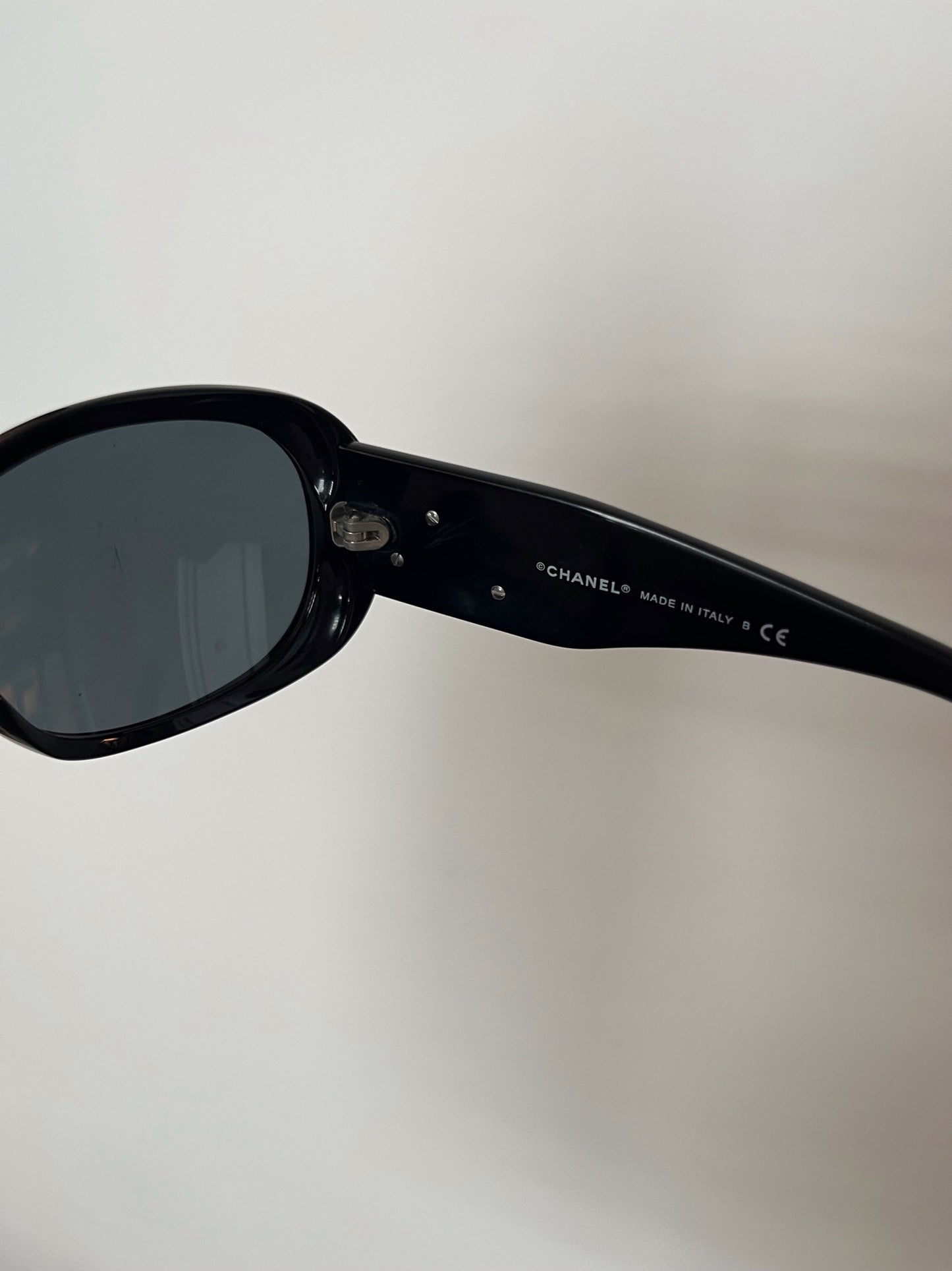 Vintage 2000s Chanel Black & White Camellia Logo Sunglasses