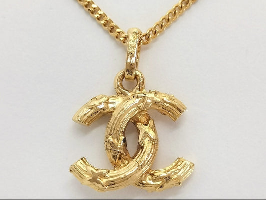 Chanel 1990s Vintage Gold CC Pendant Necklace