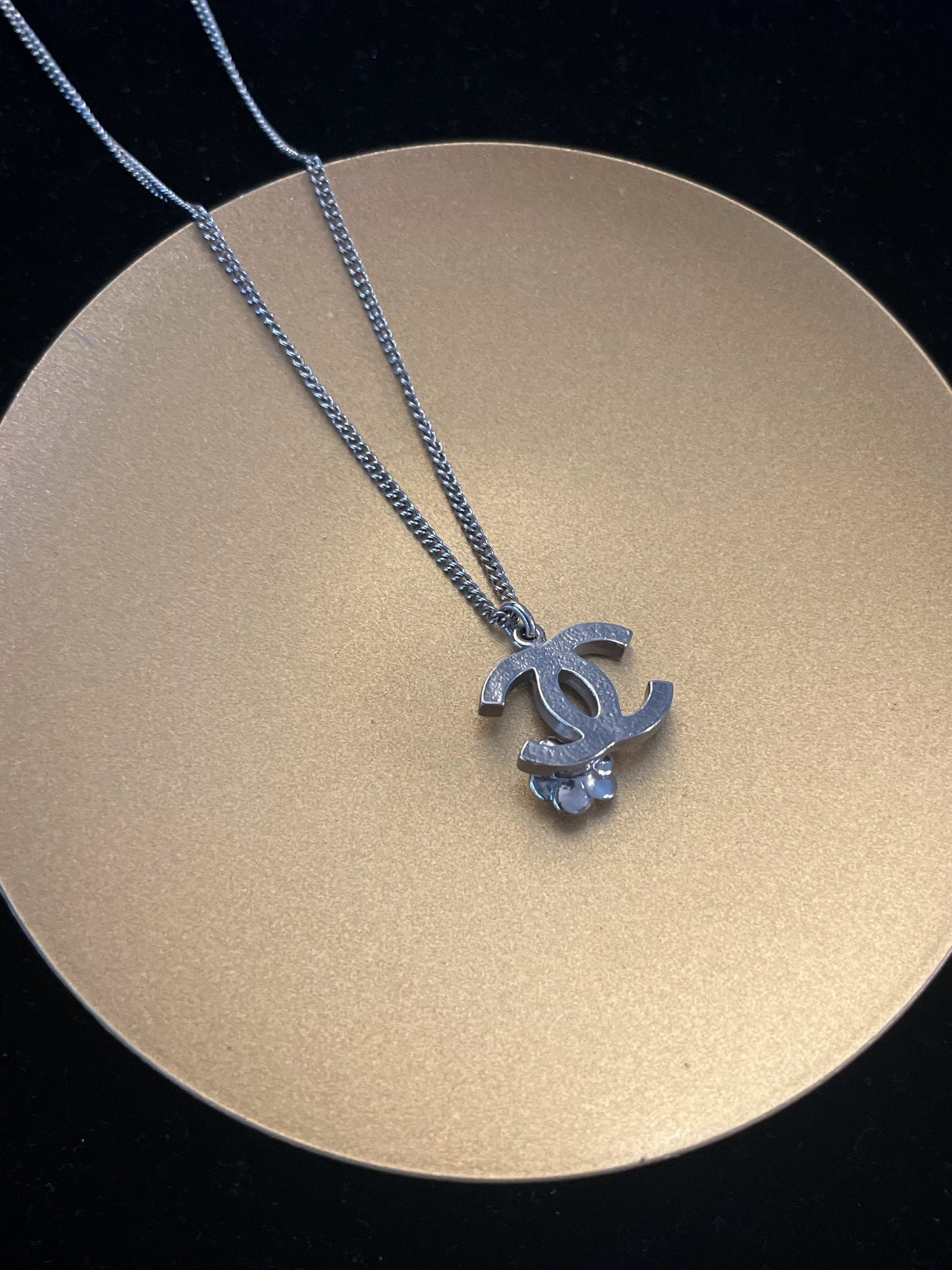 Vintage Chanel 2007 CC Camellia Necklace – Silver Tone