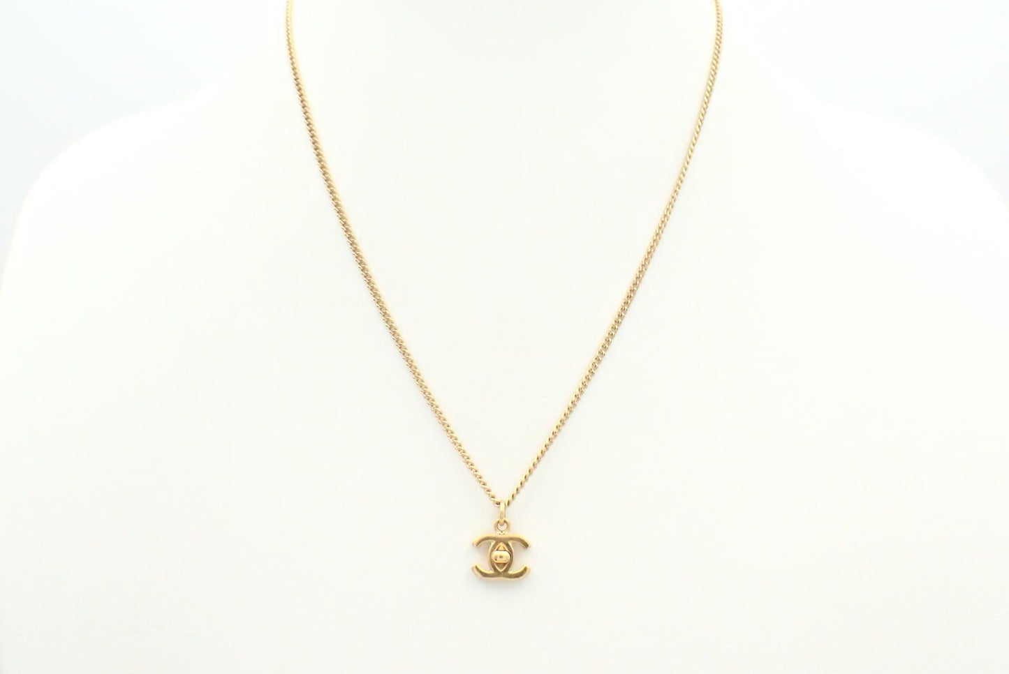 Chanel 2010 Vintage Mini Turnlock Clasp Necklace