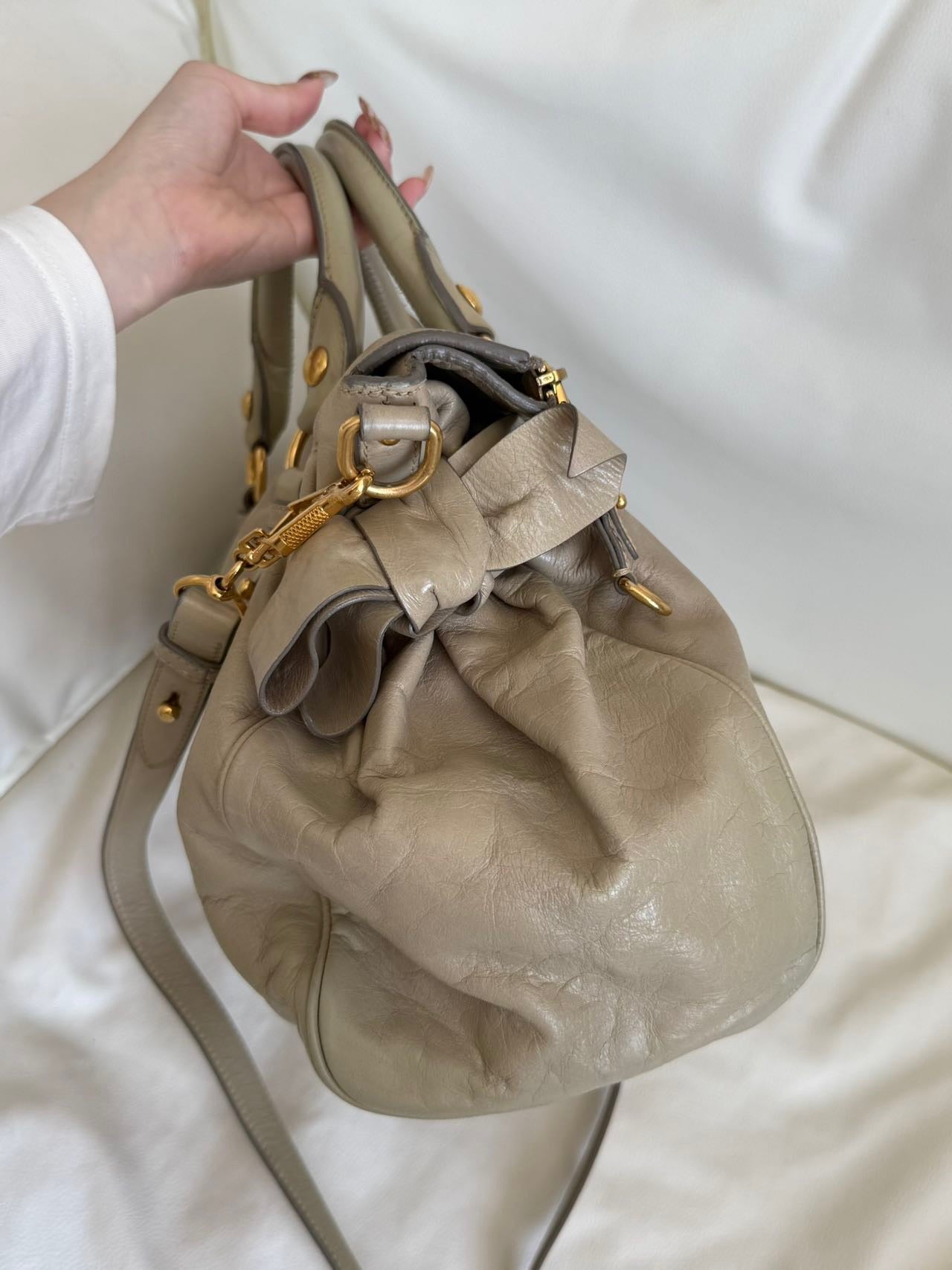 Miu Miu Vitello Lux Bow Satchel – Taupe Grey