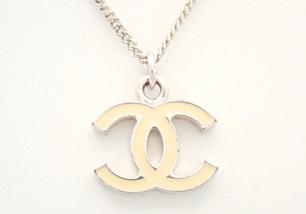 Chanel 2005 Ivory Enamel Double-C Pendant Necklace in Silver-Tone