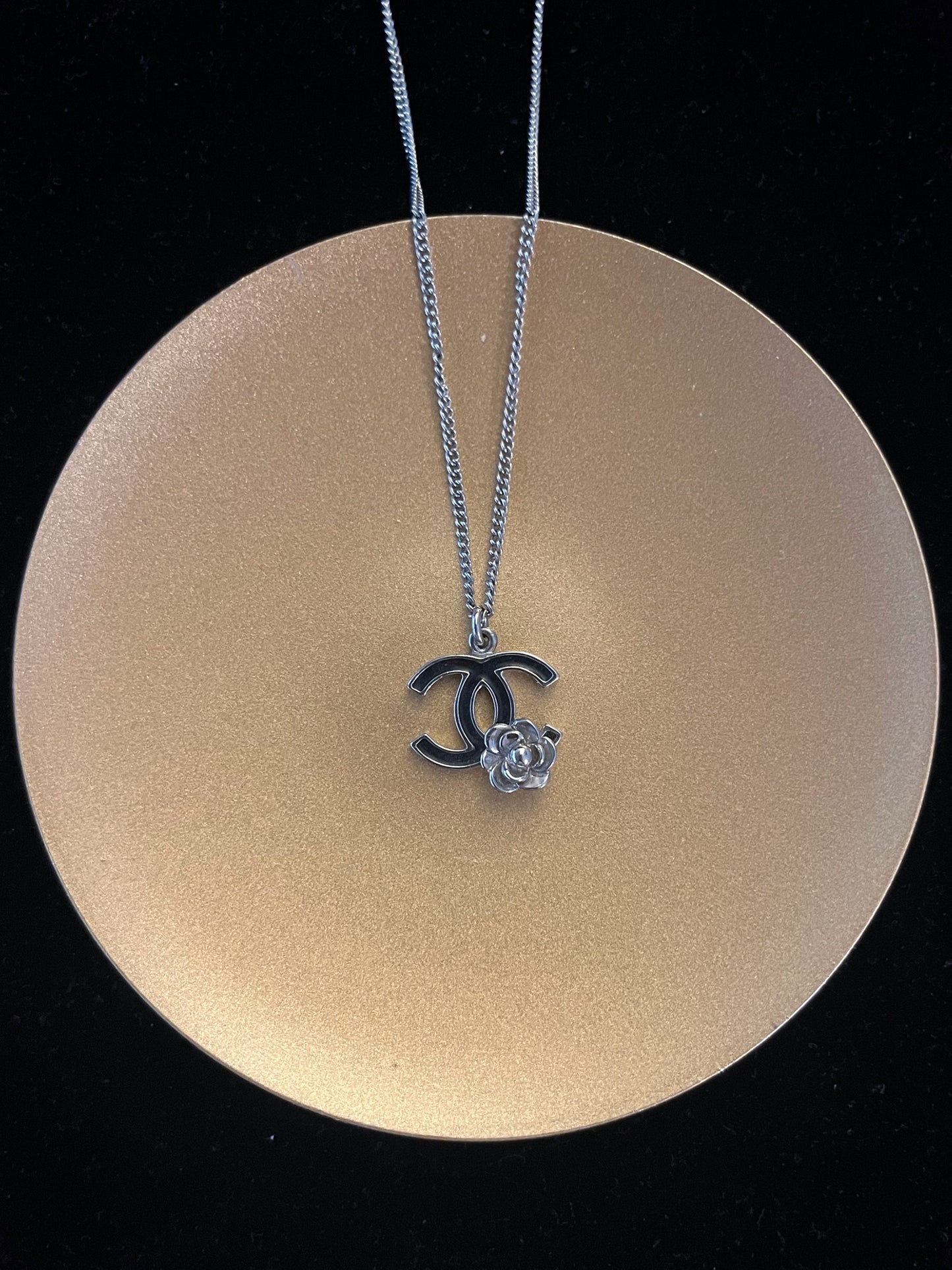 Vintage Chanel 2007 CC Camellia Necklace – Silver Tone