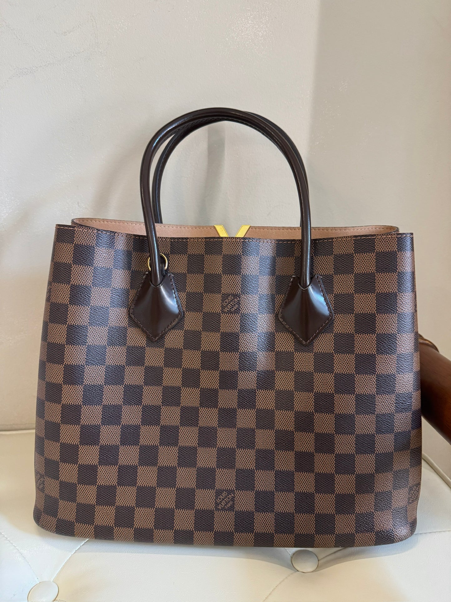 Louis Vuitton Damier Ebene Kensington Tote Bag