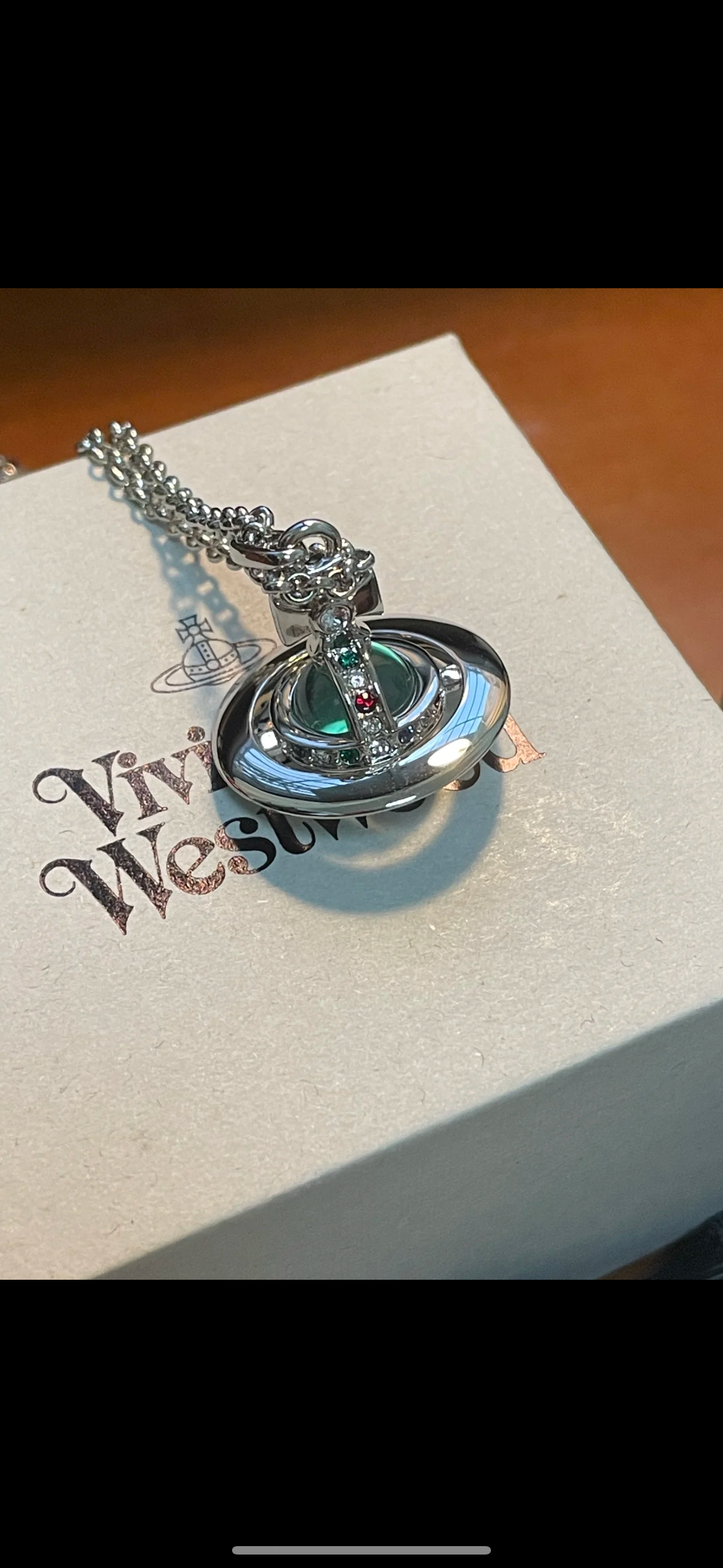 Vivienne Westwood Mint Color Silver Chain Orb