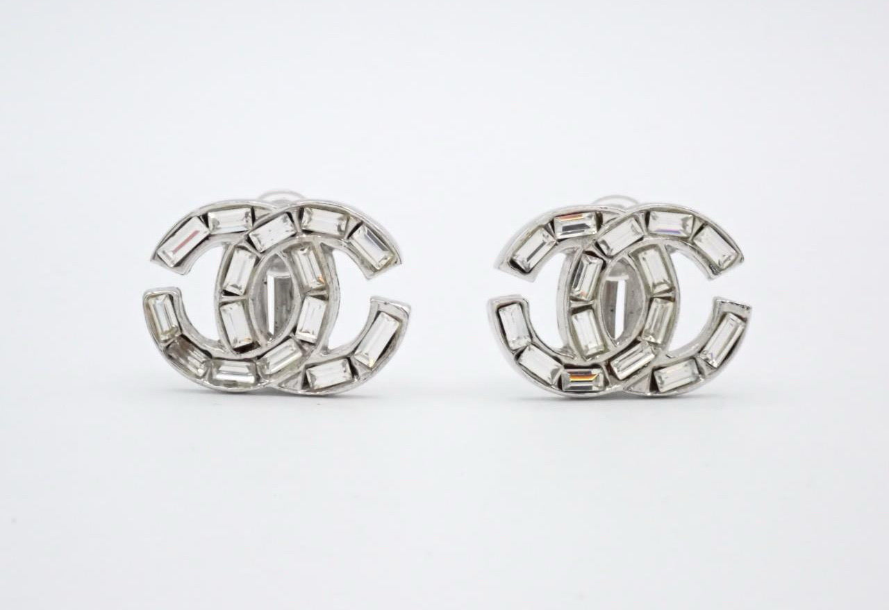 Chanel 2010 Crystal CC Stud Ear clips– Silver Tone