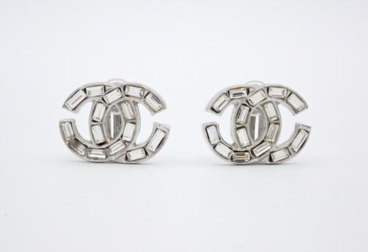 Chanel 2010 Crystal CC Stud Ear clips– Silver Tone