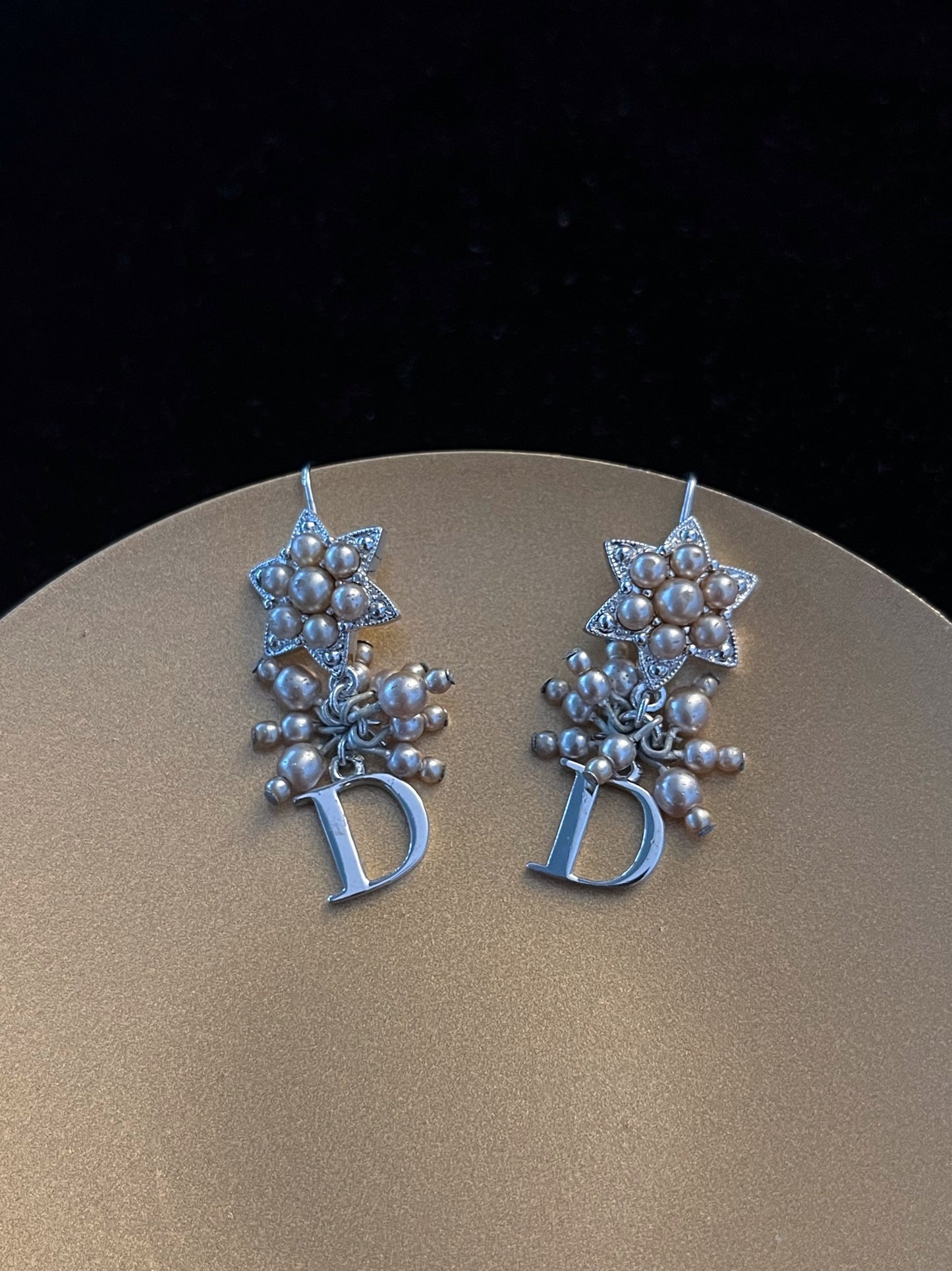 Vintage Dior Blush Pearl Star Letter Drop Earrings – Silver Tone