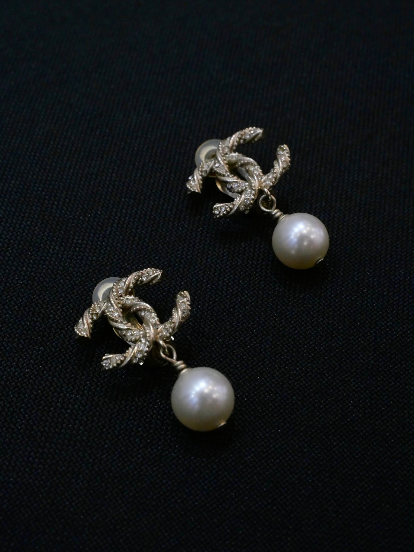 Chanel 2013 Champagne Gold Braided CC Pearl Drop Earrings