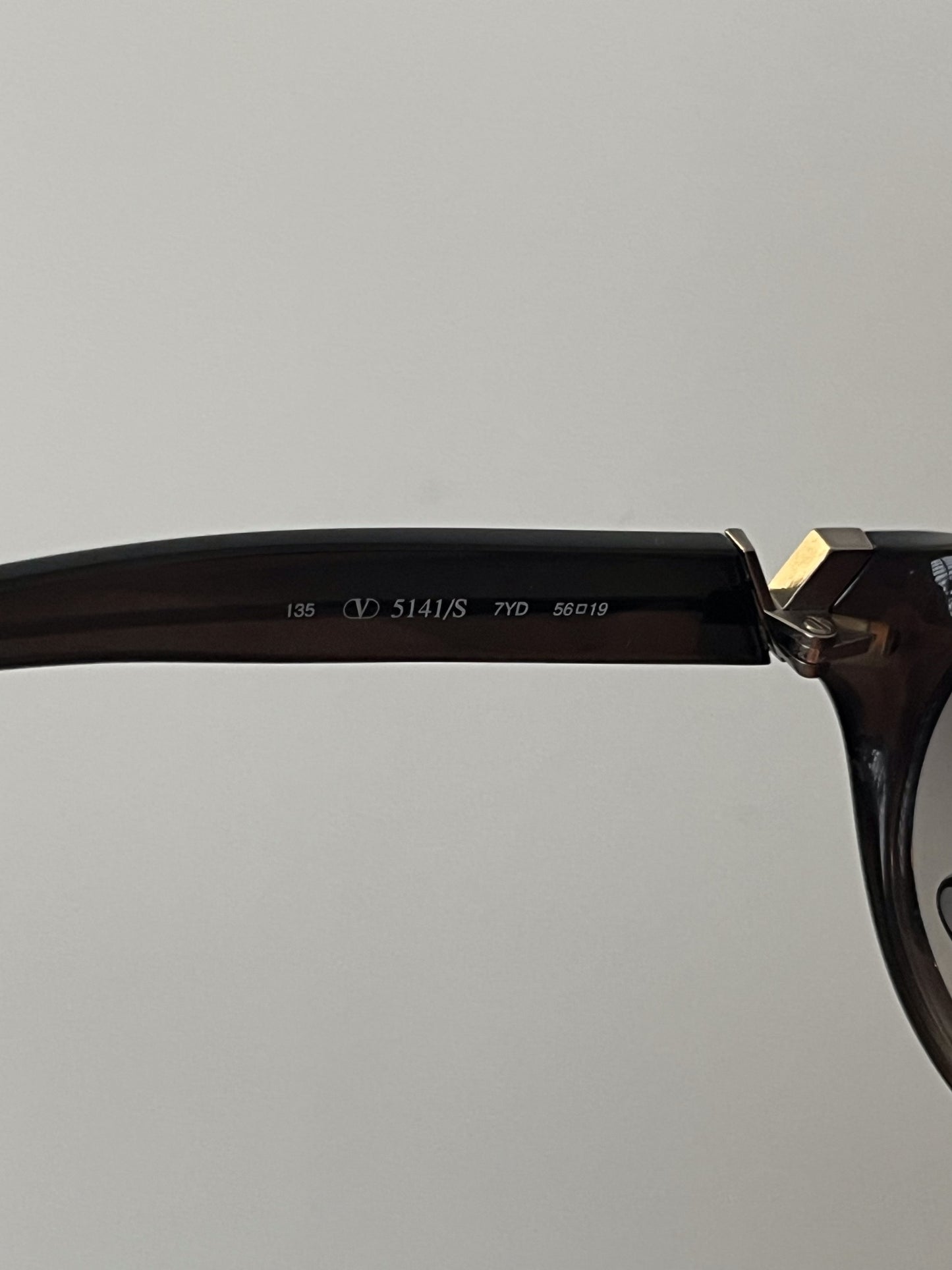 Vintage Valentino V Logo Oval Sunglasses – Translucent Dark Brown