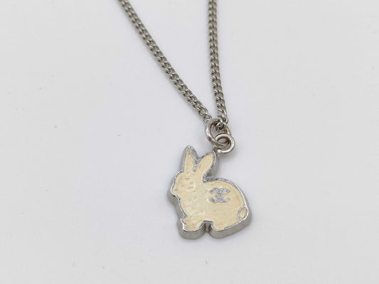 Chanel 2005 Vintage Ivory Bunny Pendant Necklace