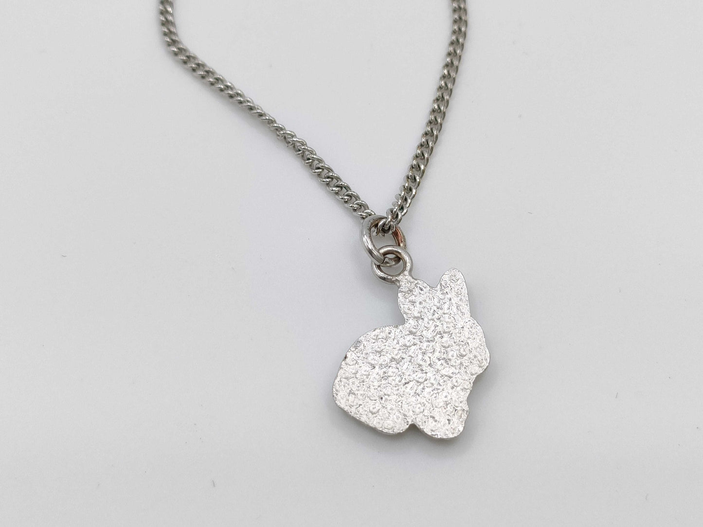 Chanel 2005 Vintage Ivory Bunny Pendant Necklace
