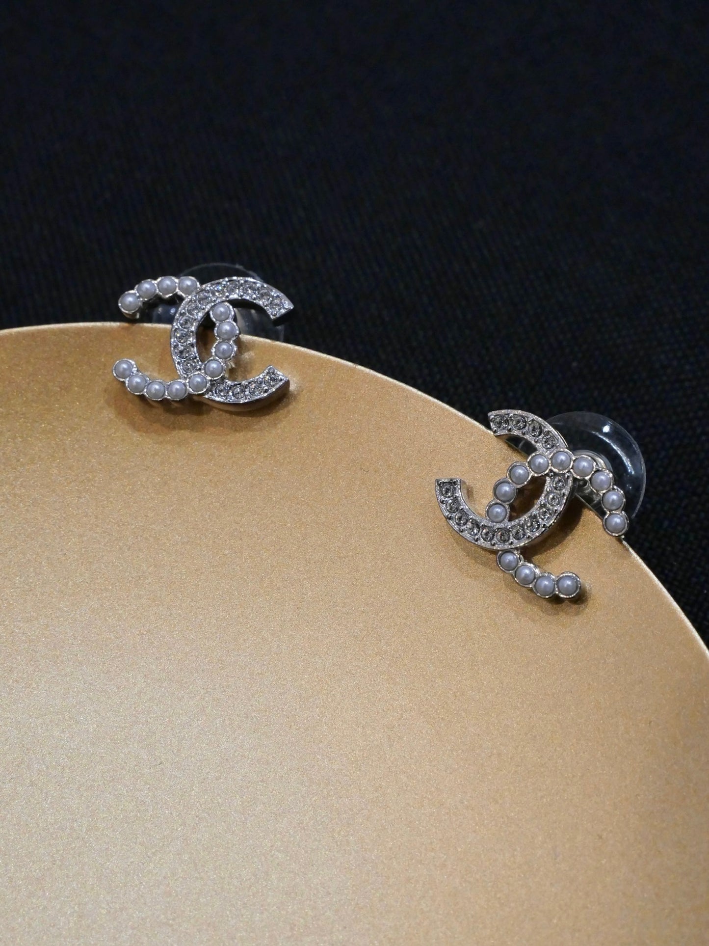 Chanel 2025 Interlocking Pearl & Crystal CC Stud Earrings