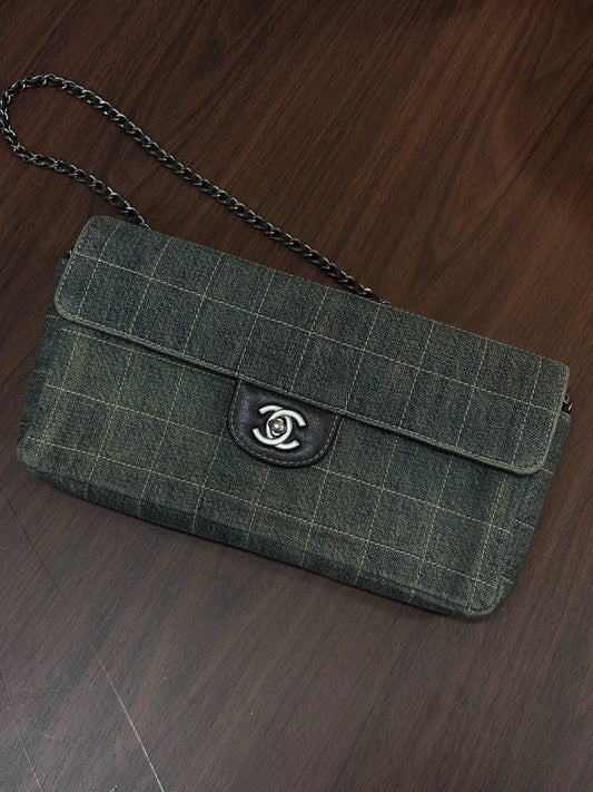 Chanel Vintage Blue Ice Cube Denim Flap Shoulder Bag with CC Turnlock (rare piece）