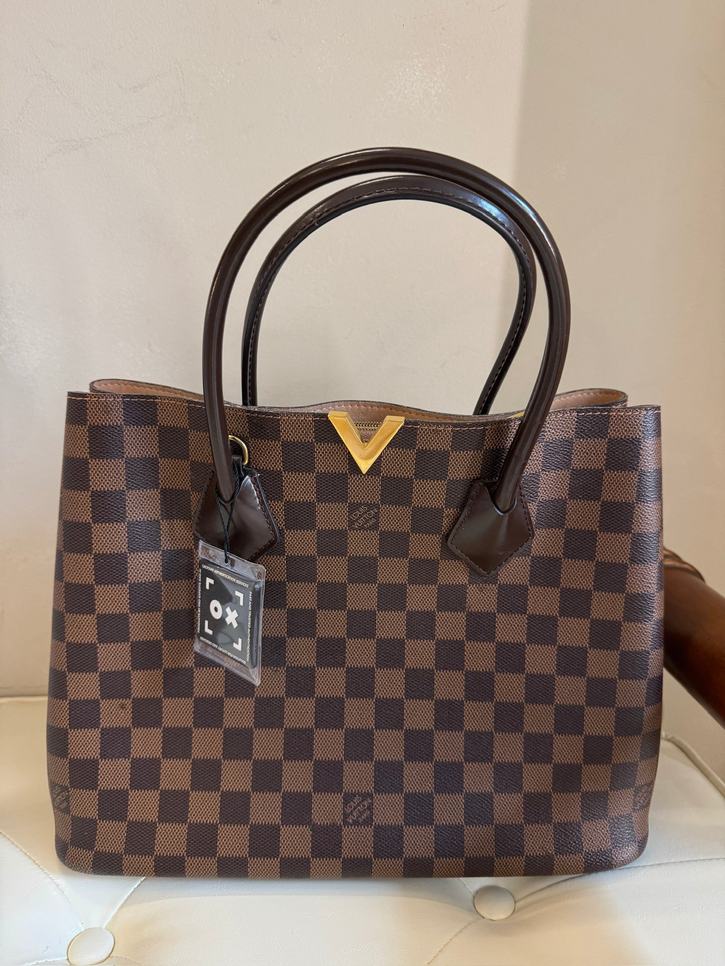 Louis Vuitton Damier Ebene Kensington Tote Bag