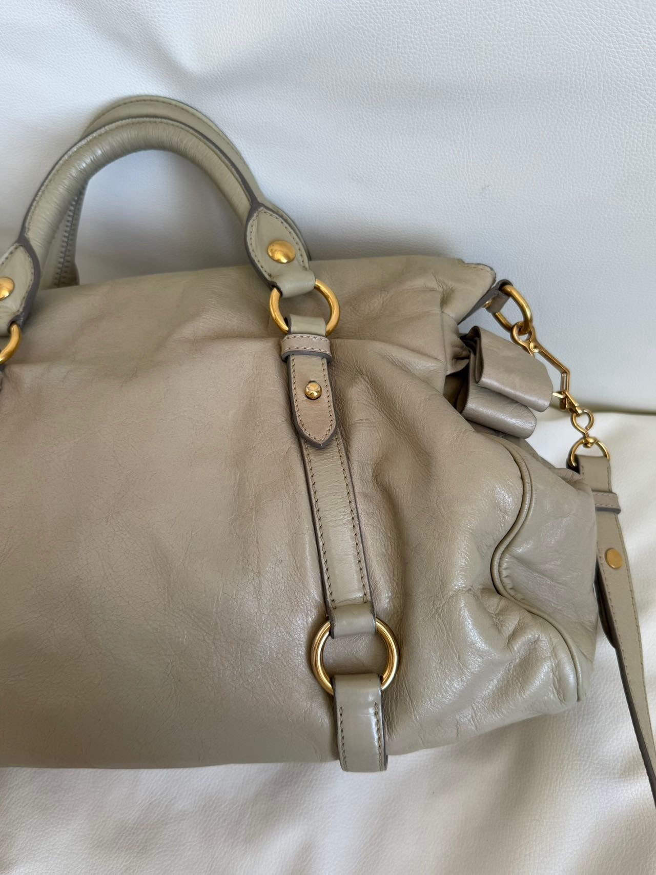 Miu Miu Vitello Lux Bow Satchel – Taupe Grey