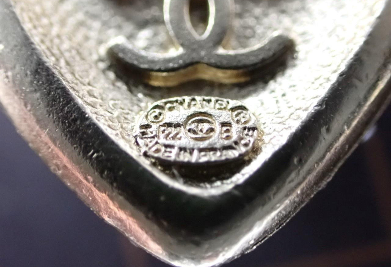 Chanel 2022 CC Black Crystal Heart Stud Earrings