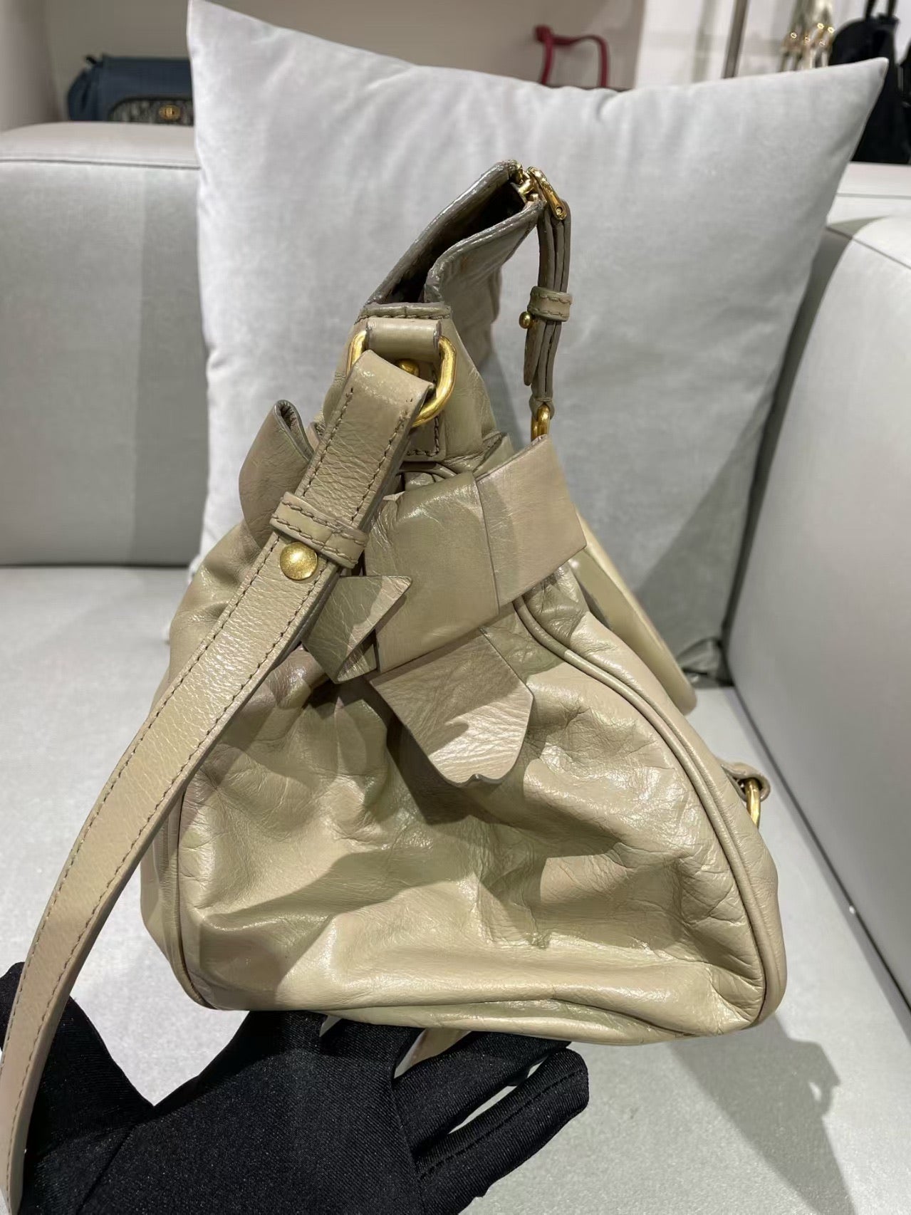 Miu Miu Vitello Lux Bow Satchel – Ivory