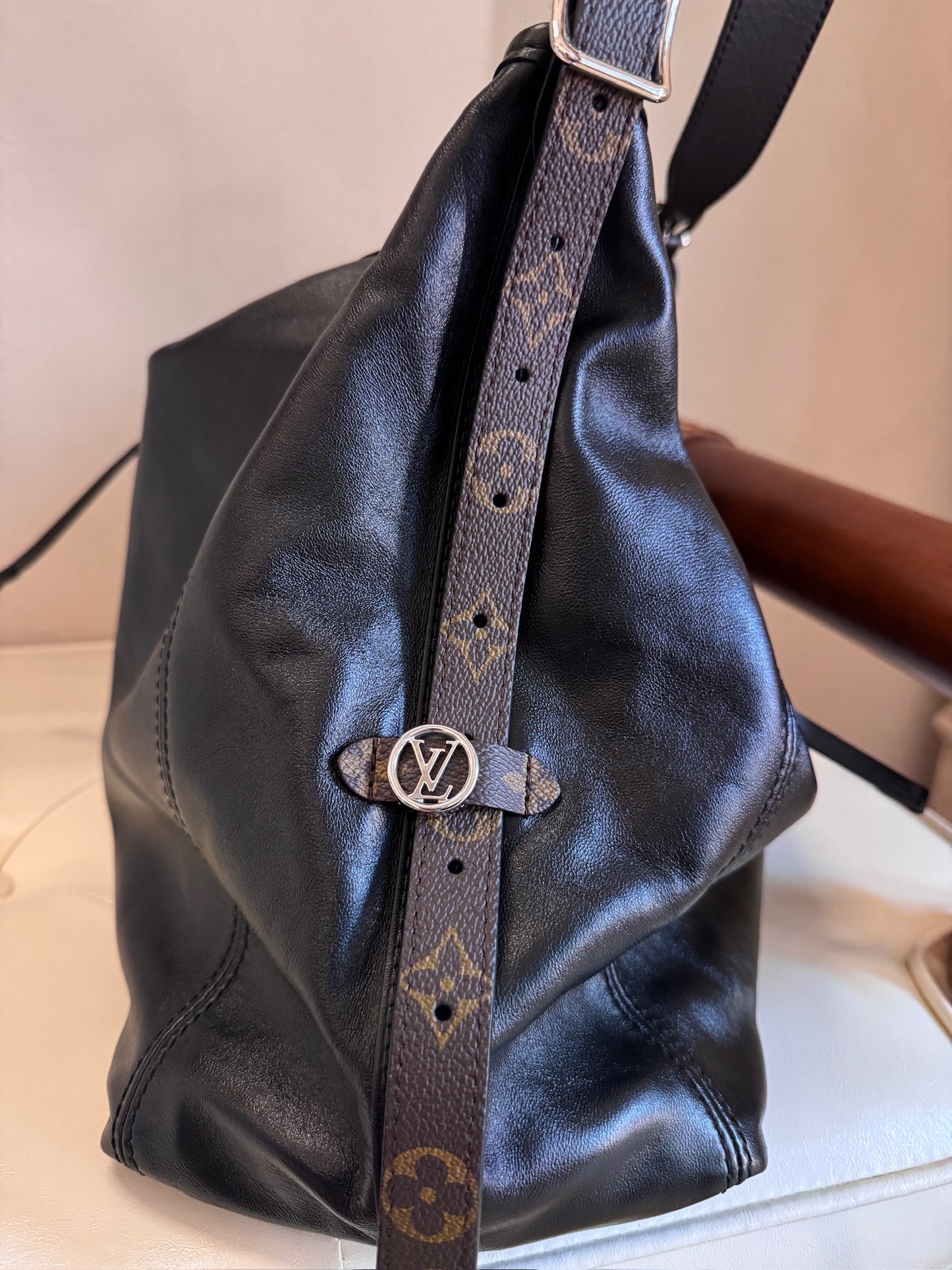 Louis Vuitton CarryAll Black Leather Shoulder Bag