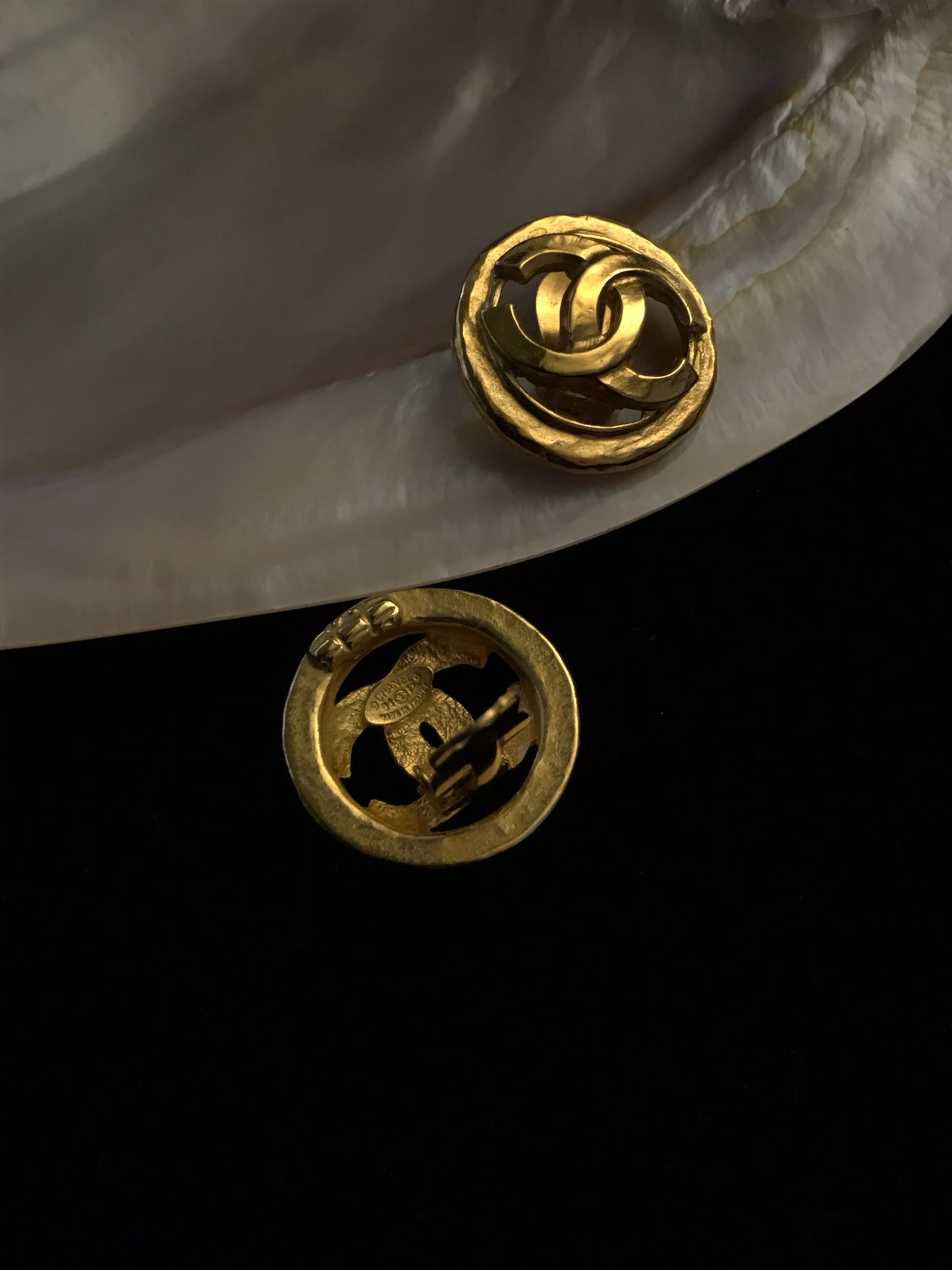Chanel 2004 Gold-Plated Hollow CC Round Clip-On Earrings