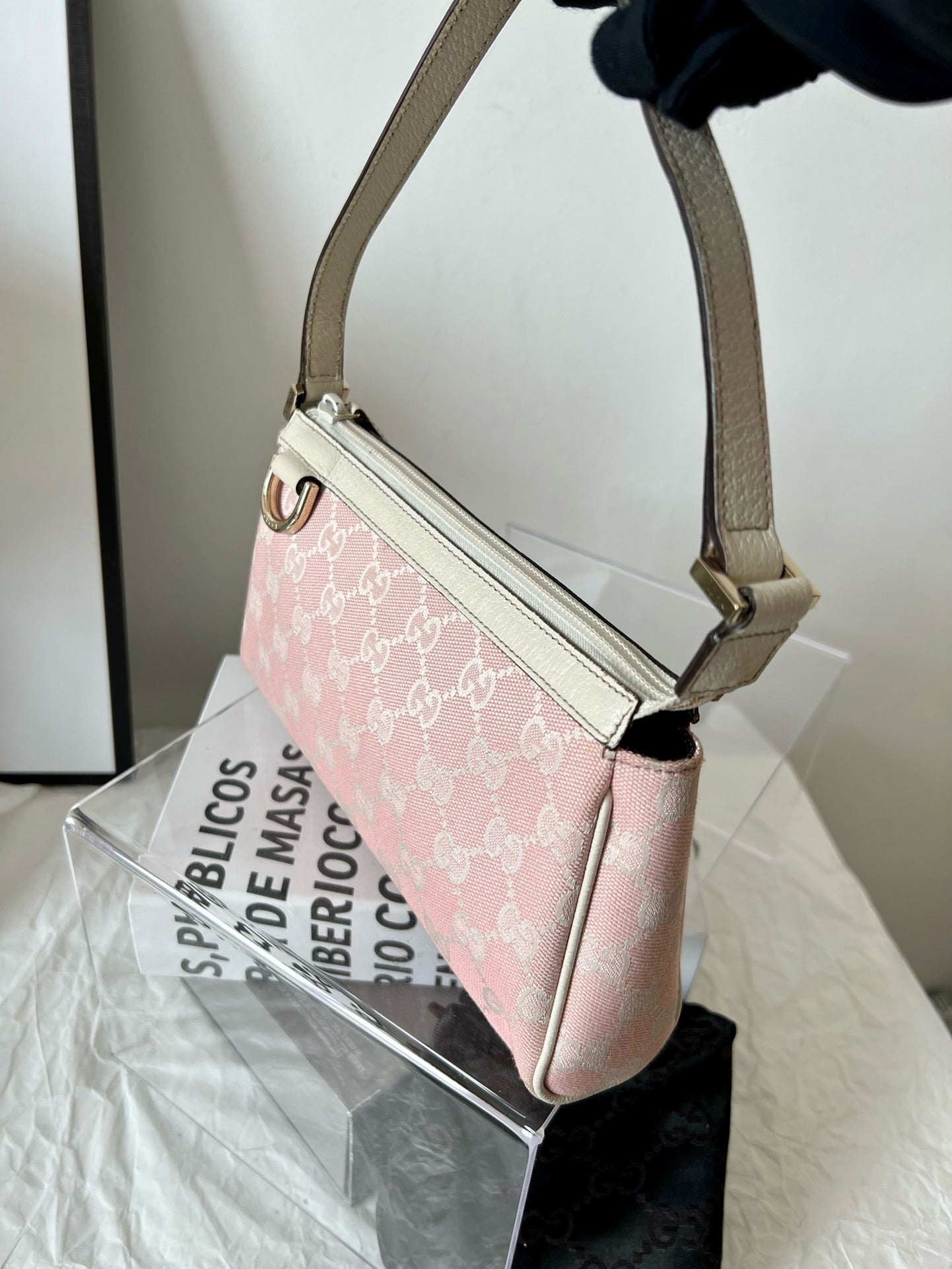 Gucci GG Canvas Mini Shoulder Bag – Pink