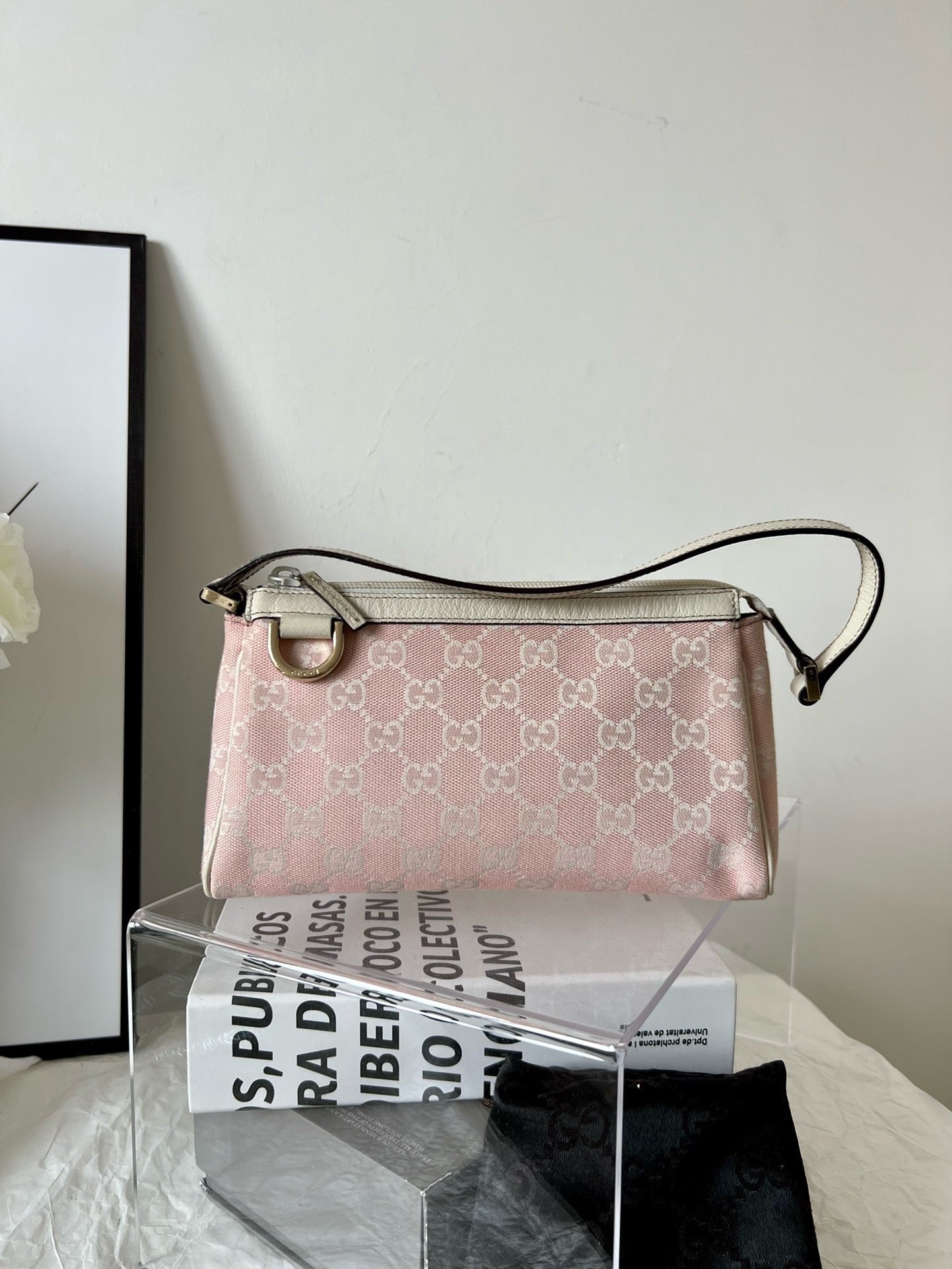 Gucci GG Canvas Mini Shoulder Bag – Pink